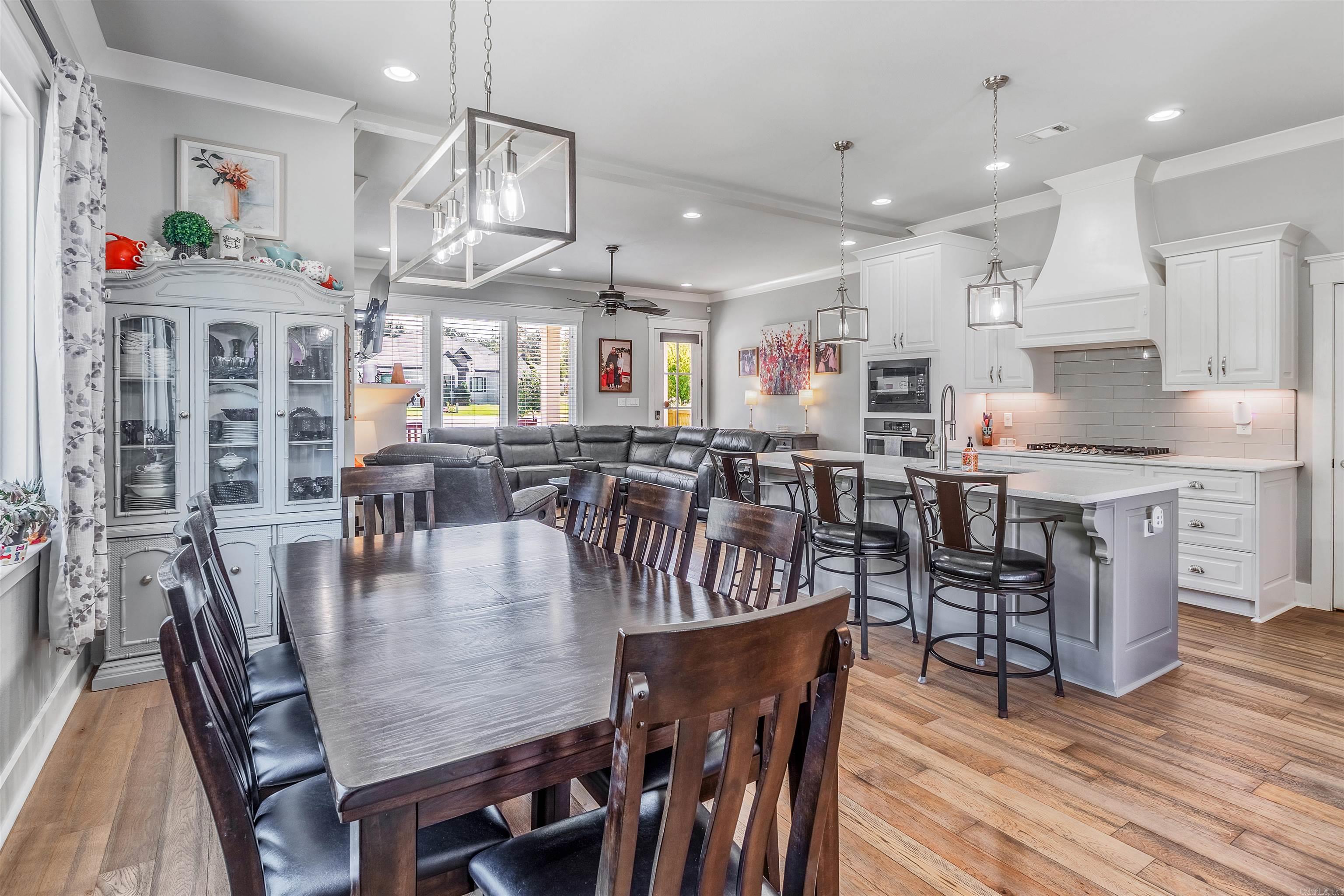 OLDE SALEM TOWNSHIP - Residential