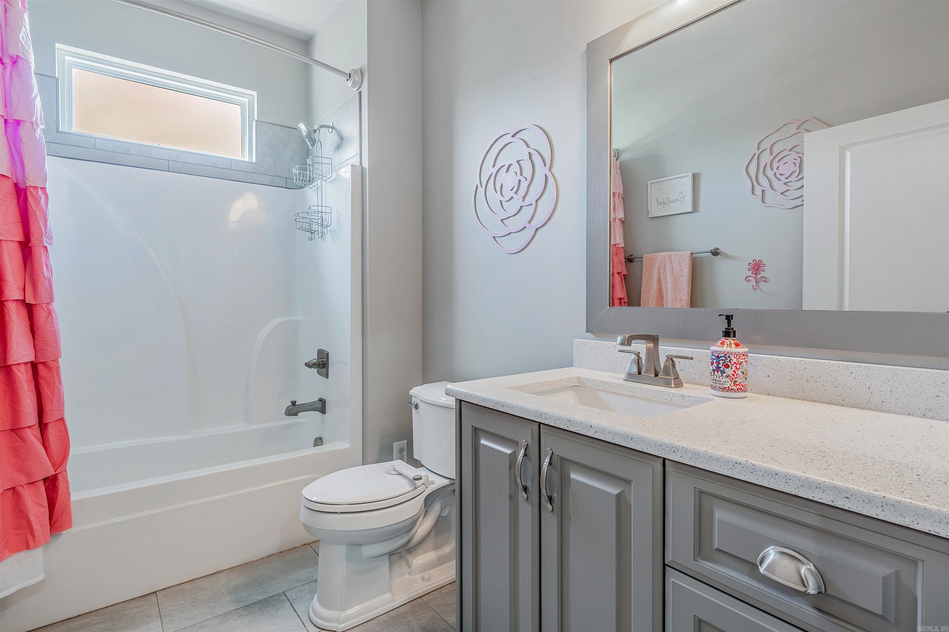 OLDE SALEM TOWNSHIP - Residential