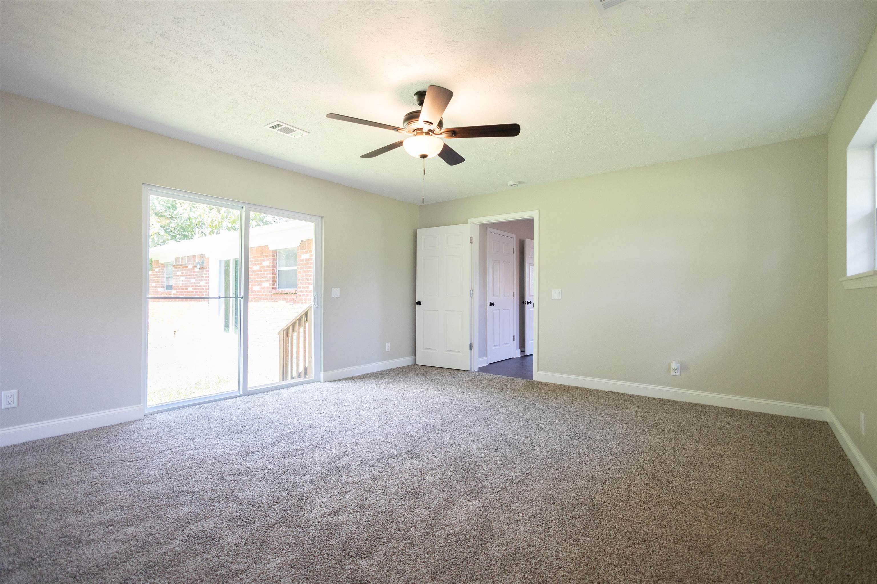 MAMMOTH SPRING ORIGINAL - Residential