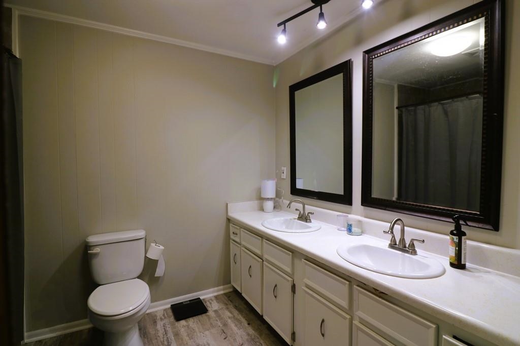 LAKEVIEW ADD - Residential