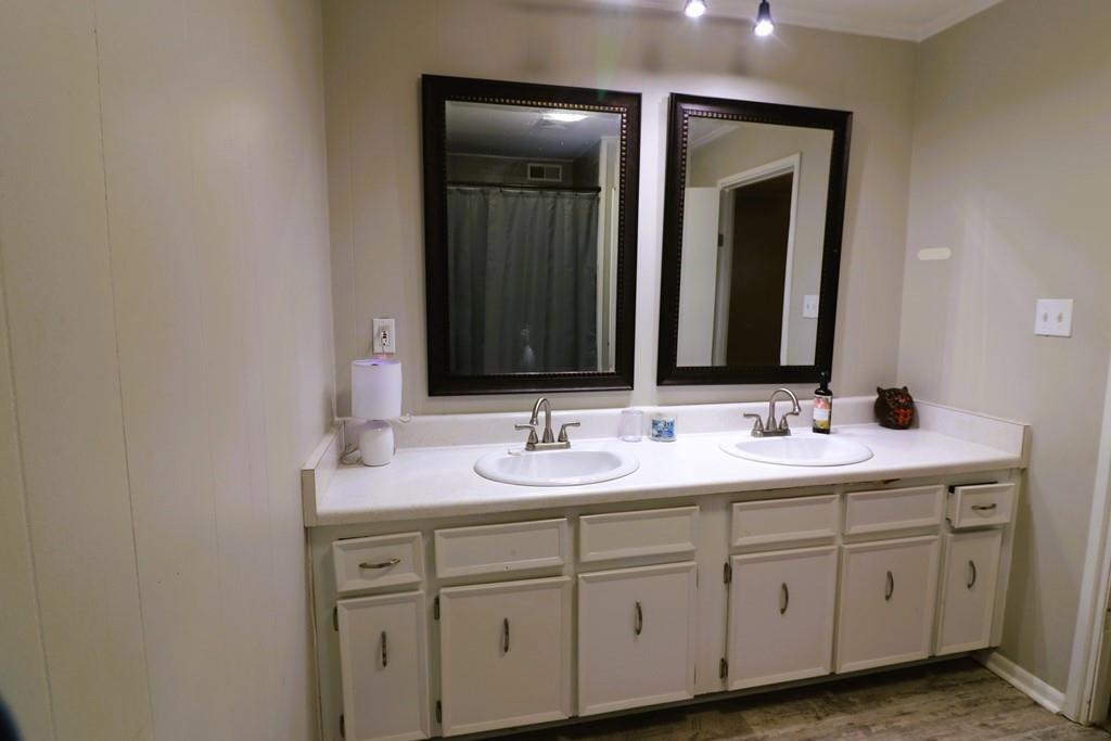 LAKEVIEW ADD - Residential