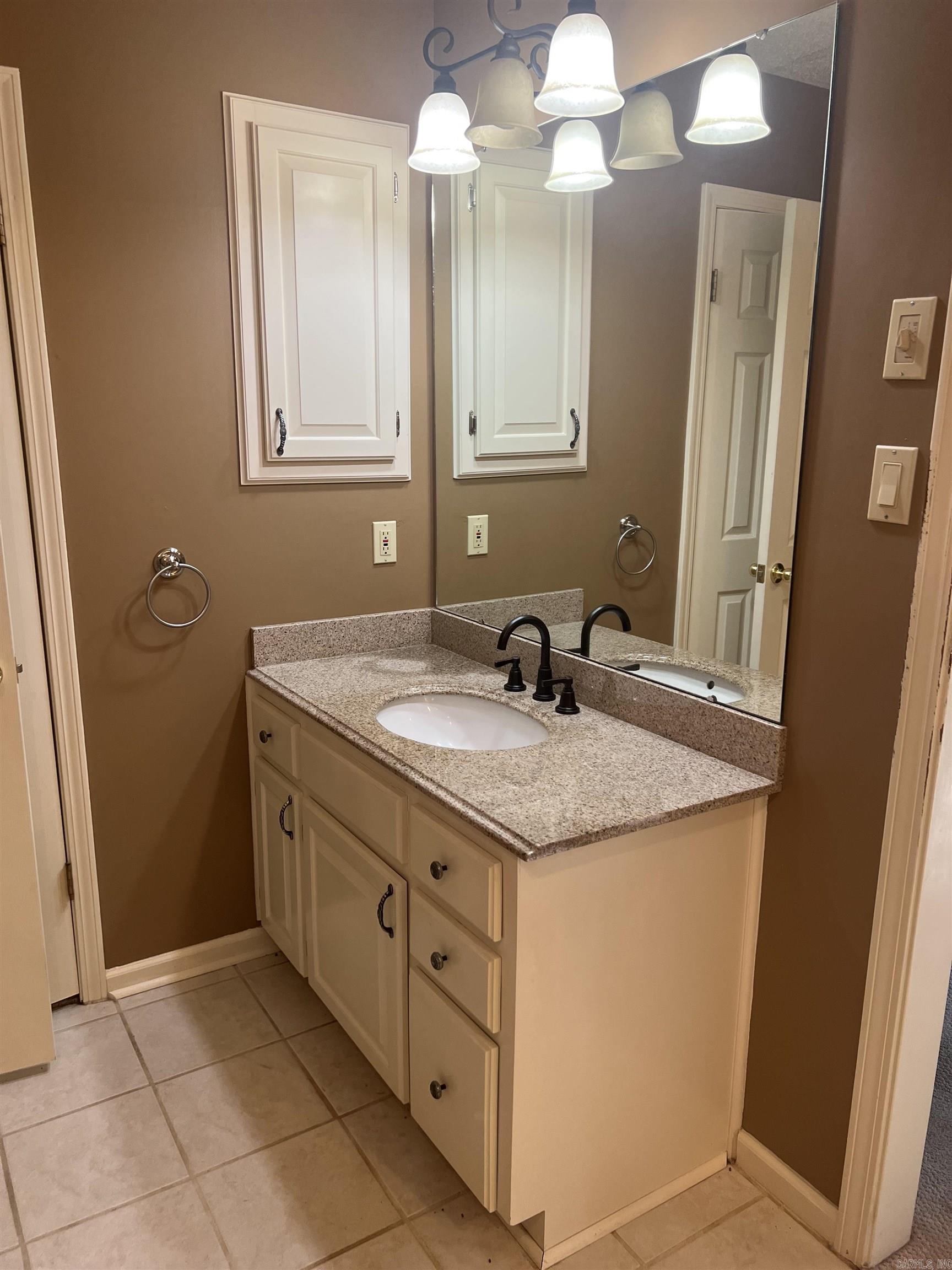 FOXWOOD J - Residential