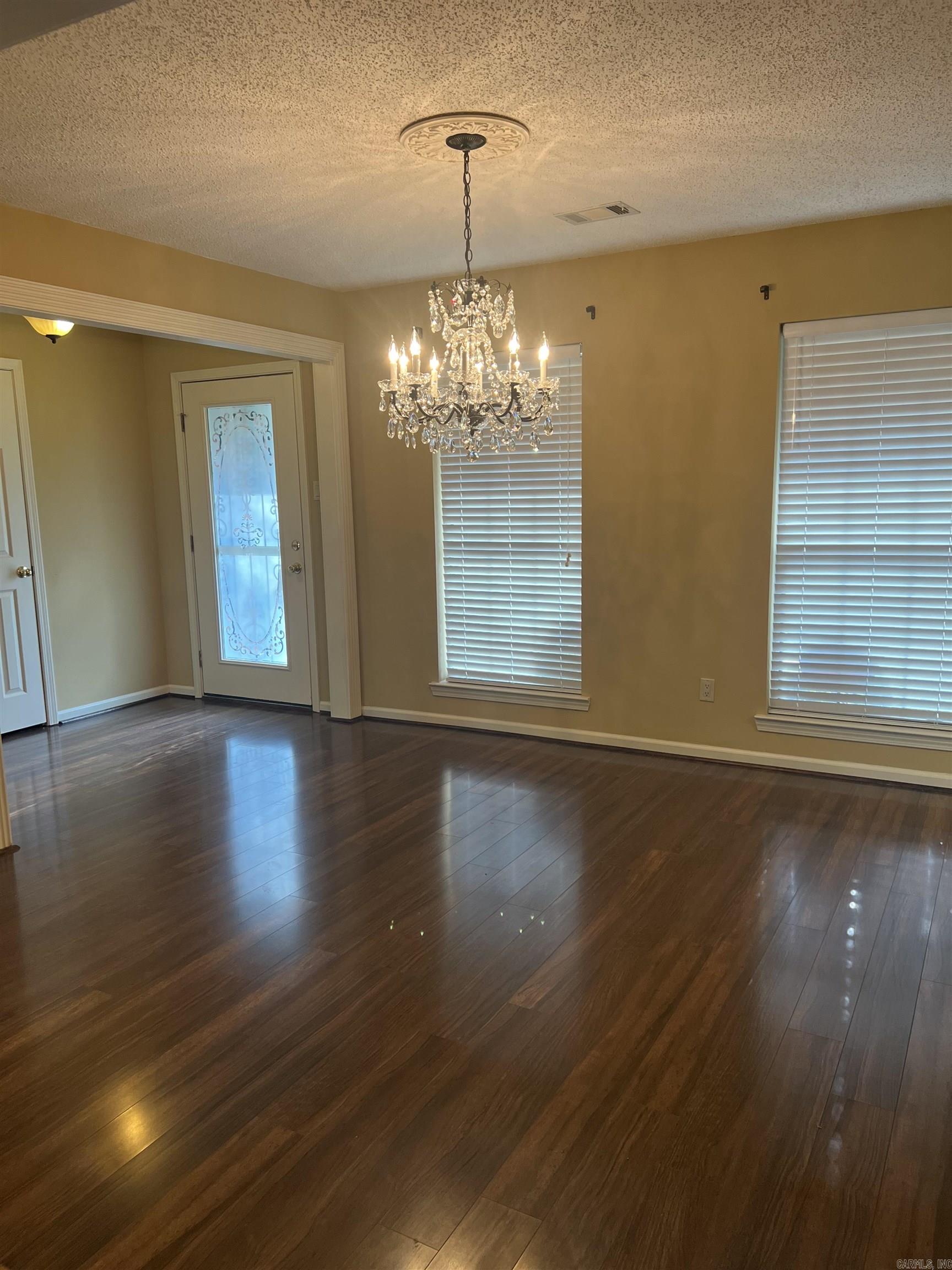 FOXWOOD J - Residential