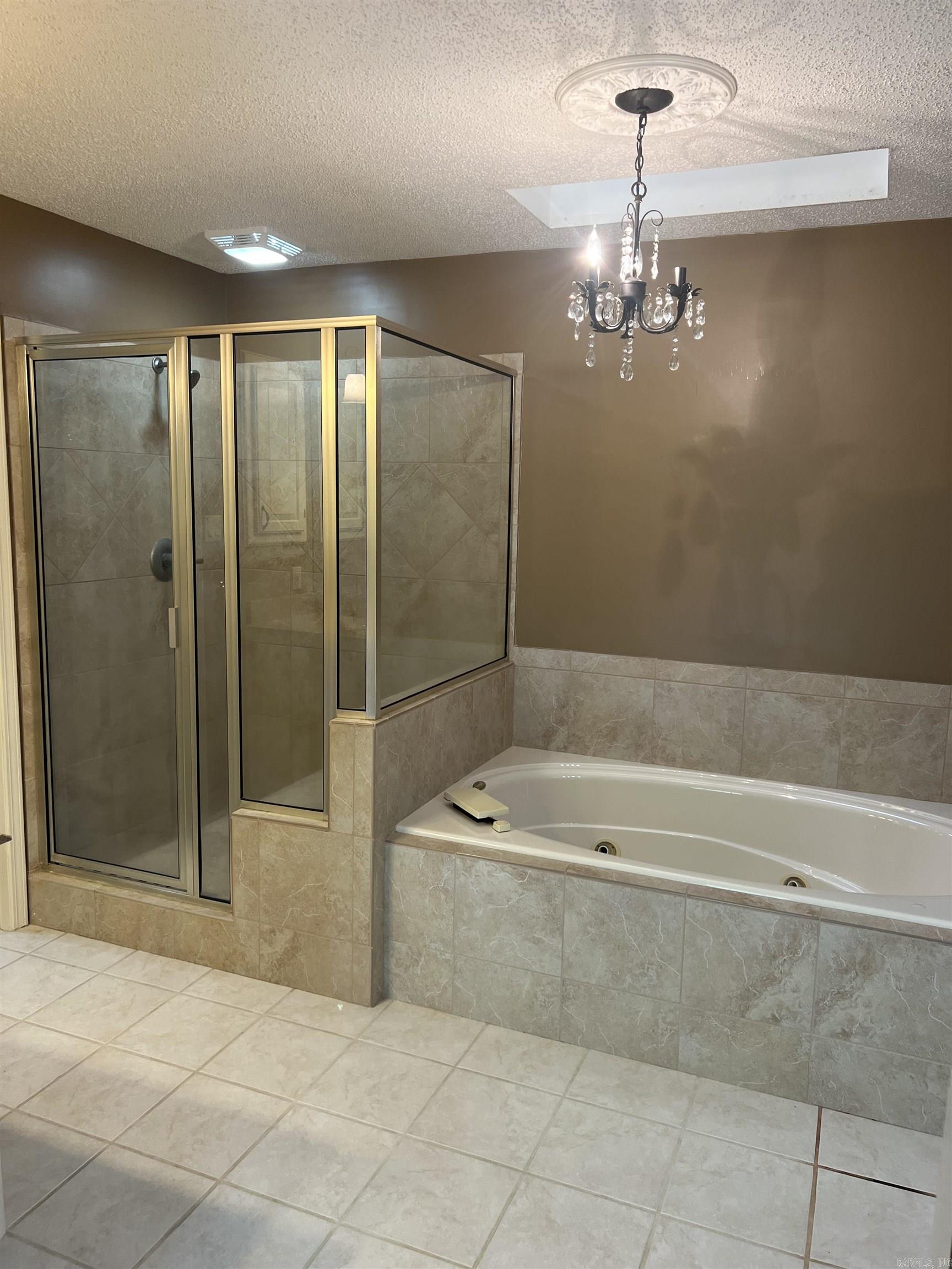 FOXWOOD J - Residential