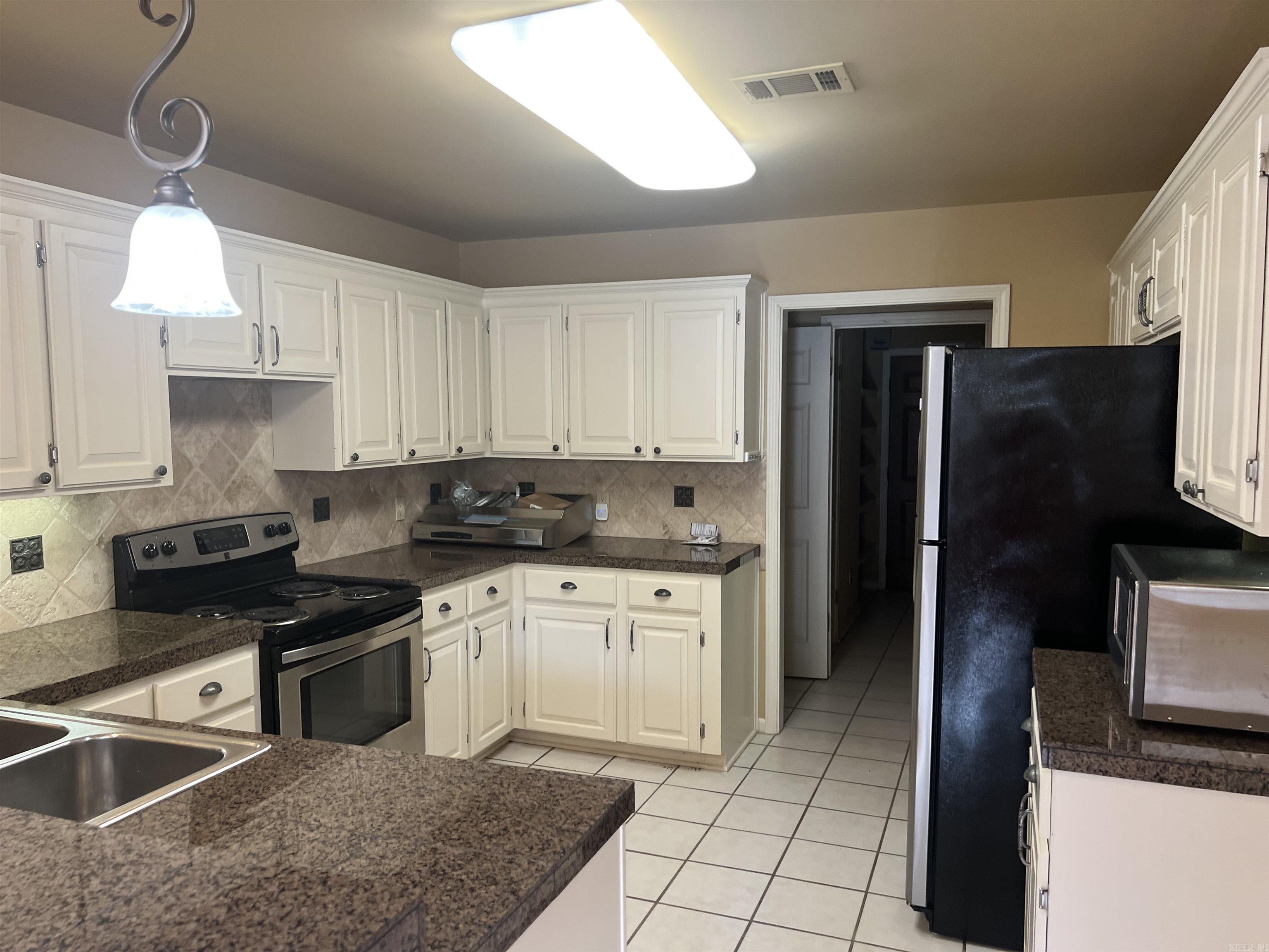FOXWOOD J - Residential