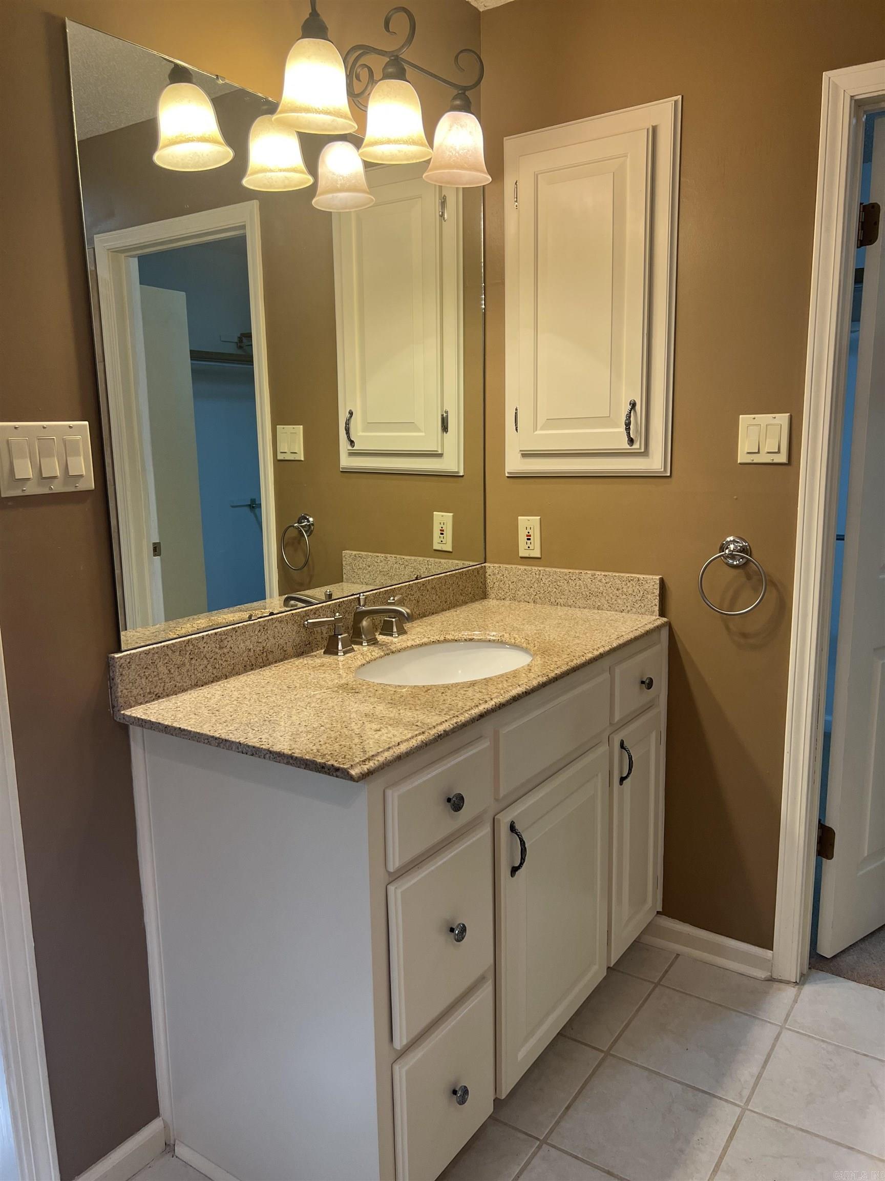 FOXWOOD J - Residential