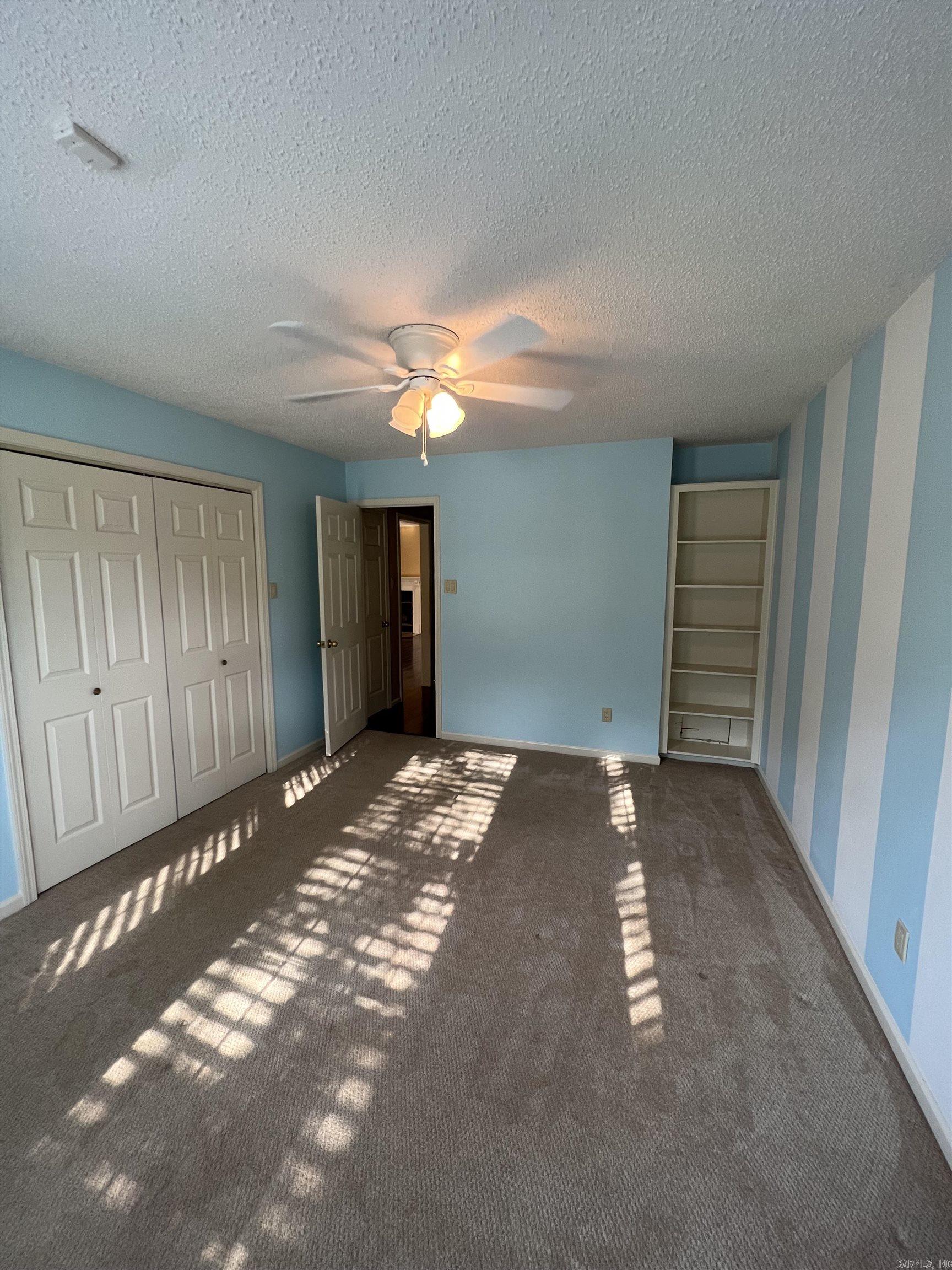 FOXWOOD J - Residential