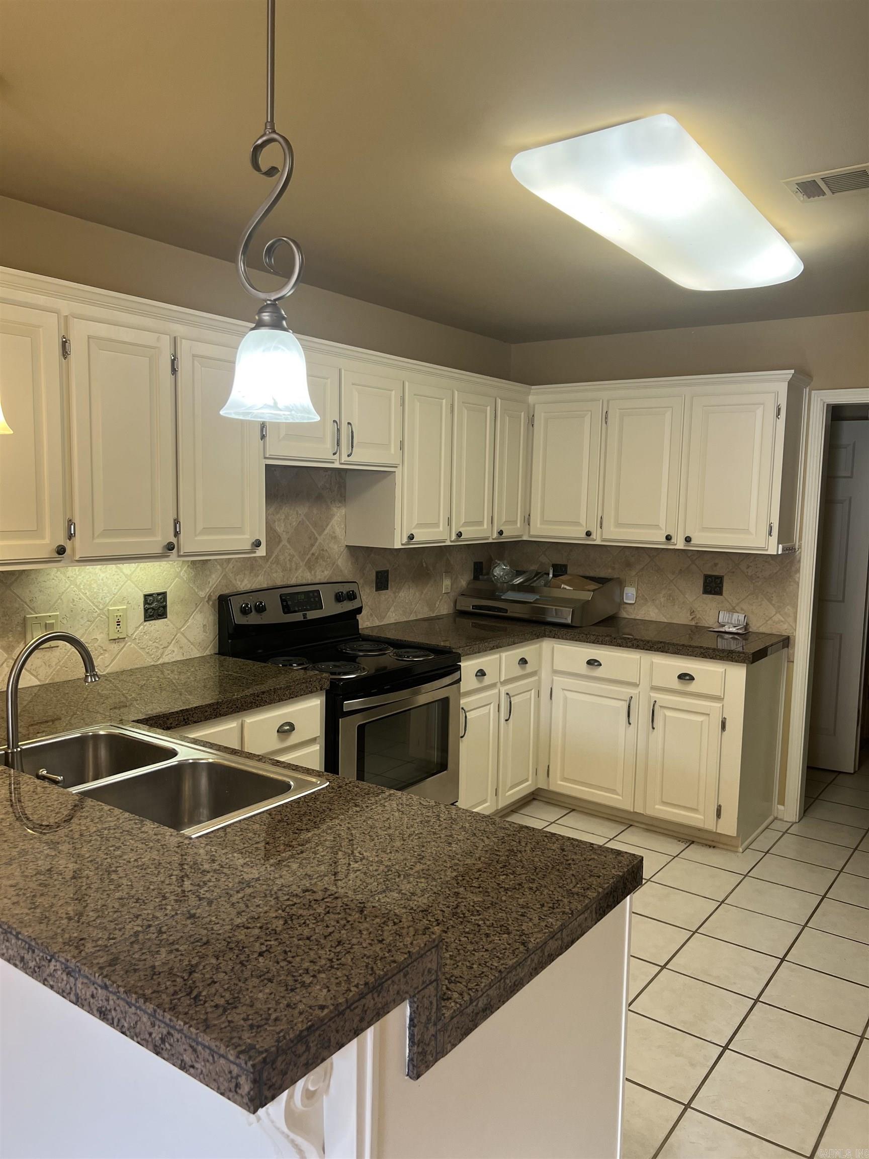 FOXWOOD J - Residential