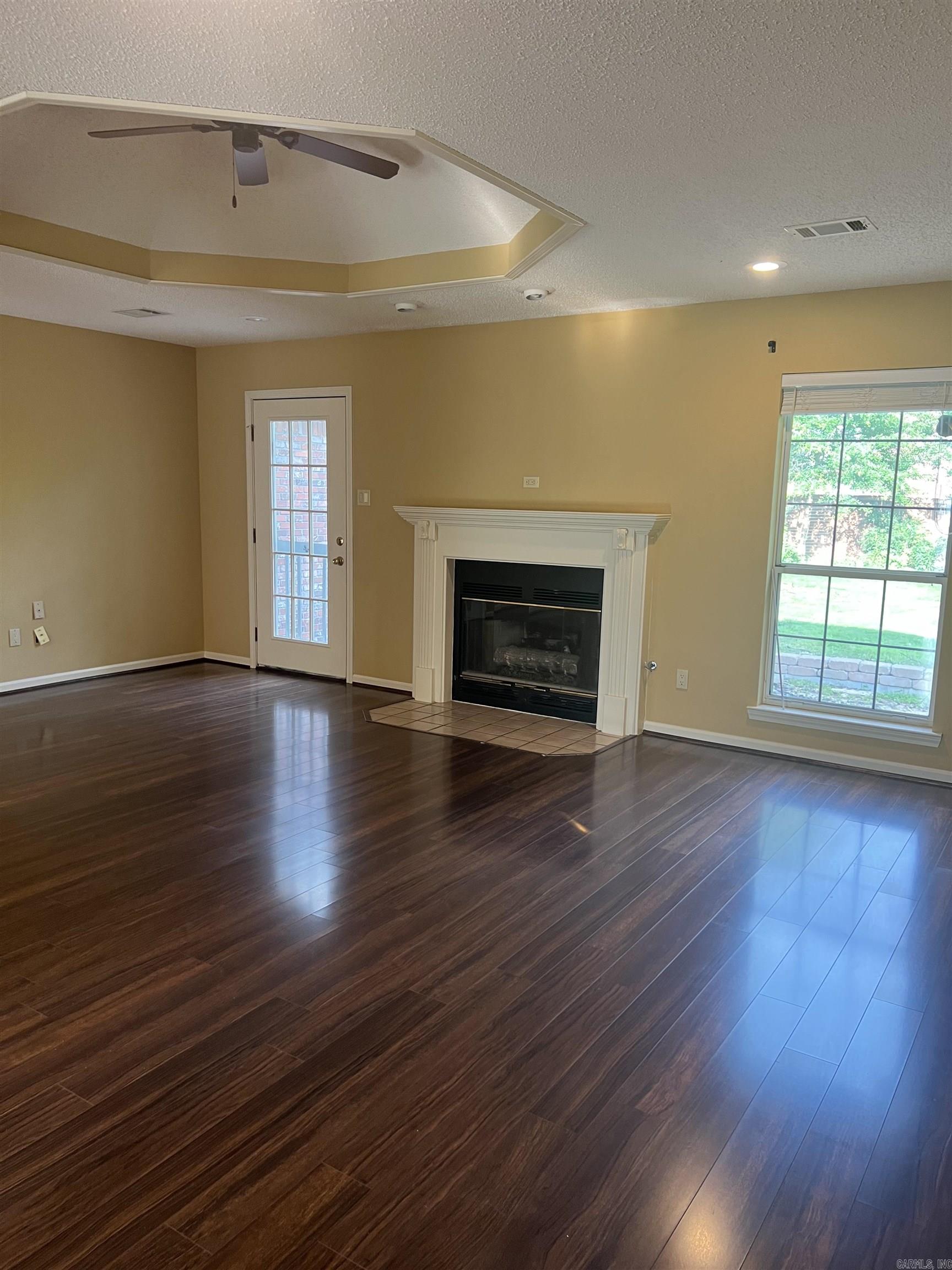FOXWOOD J - Residential