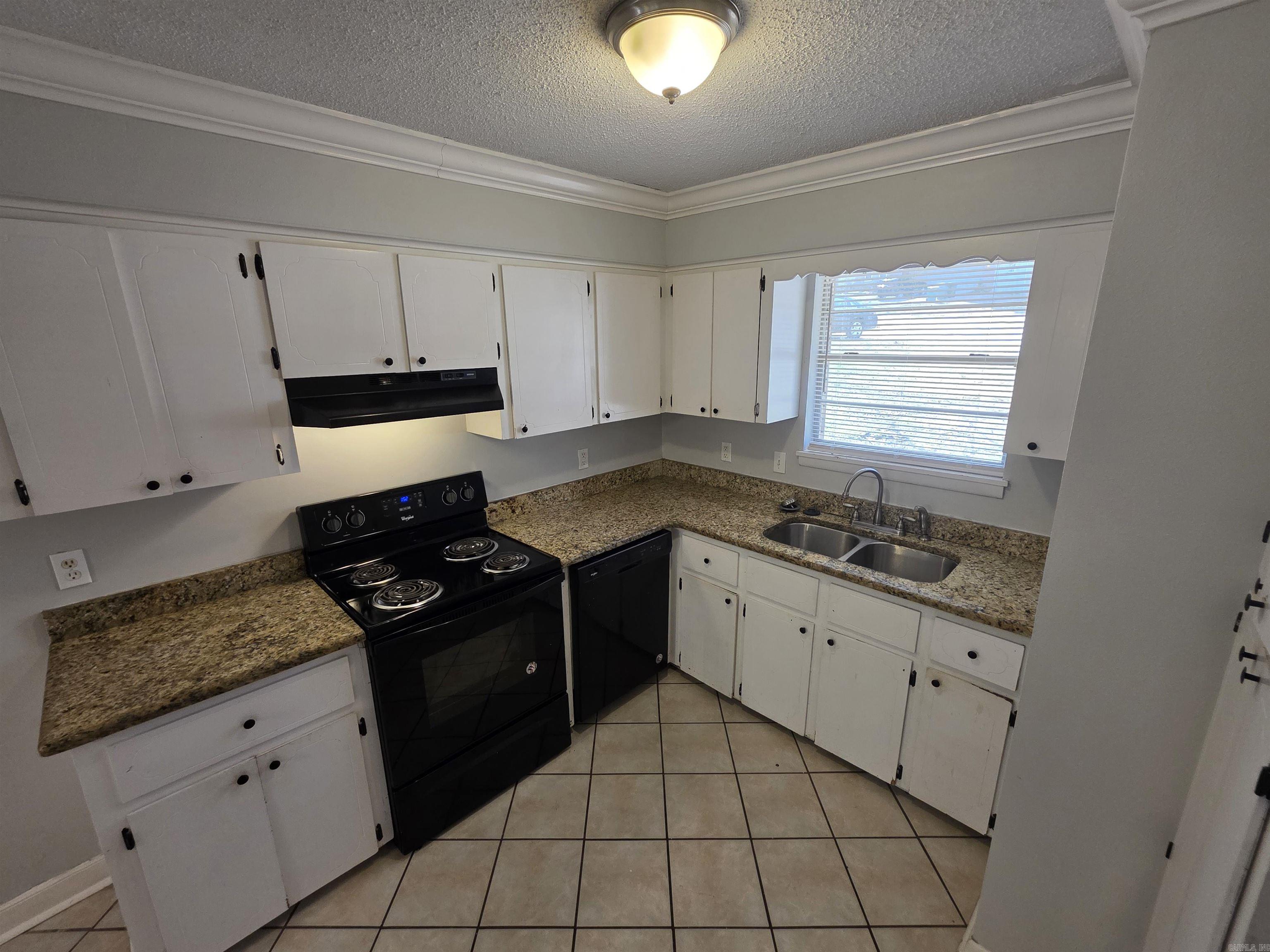 Parkwood - Residential Lease