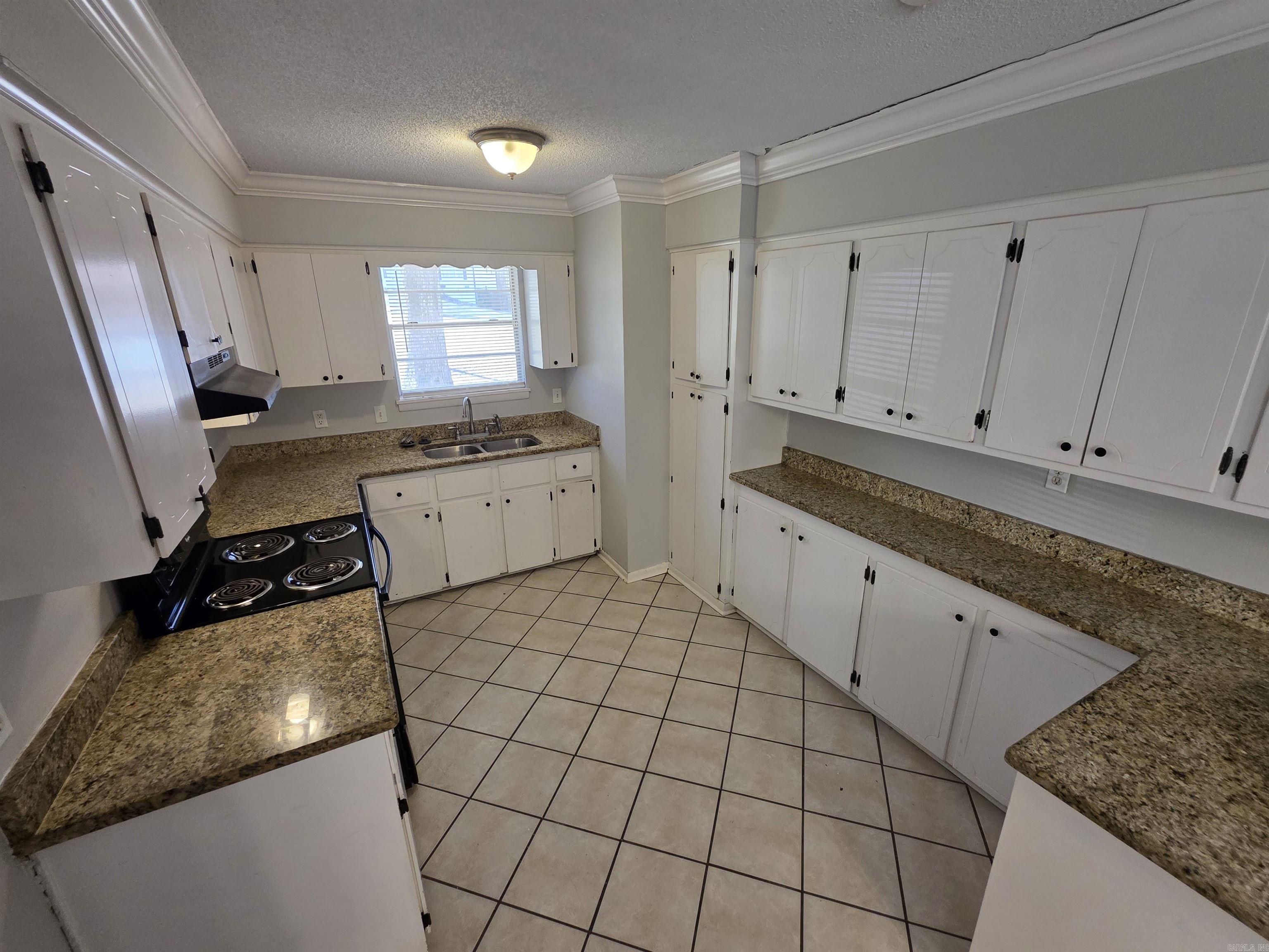 Parkwood - Residential Lease