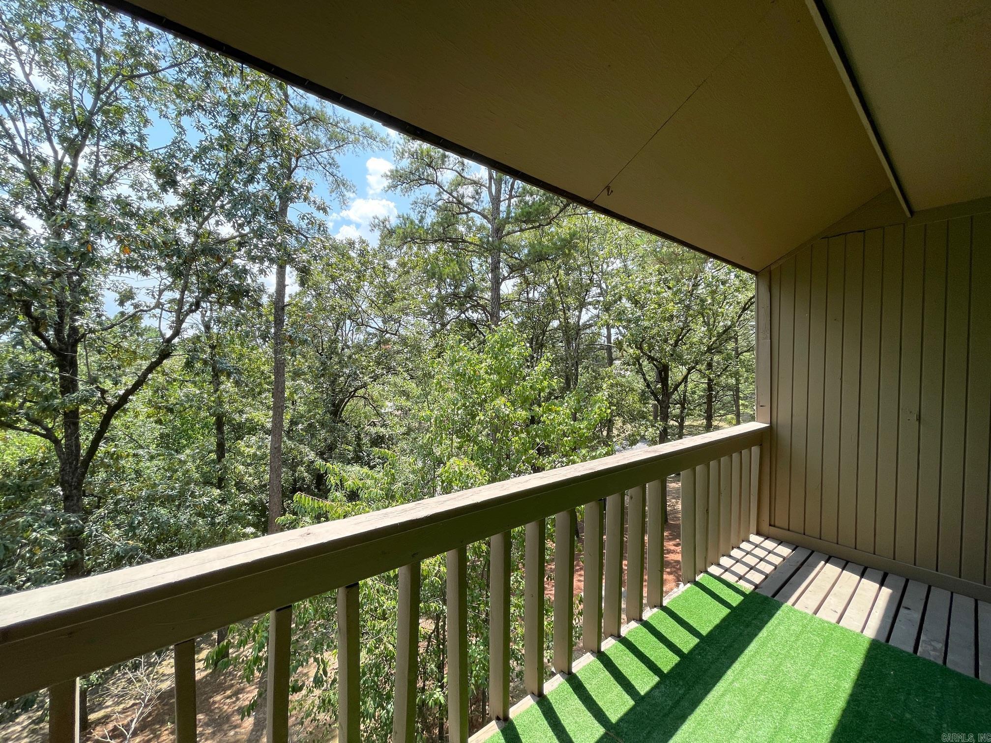 FOREST HILL COND - Residential