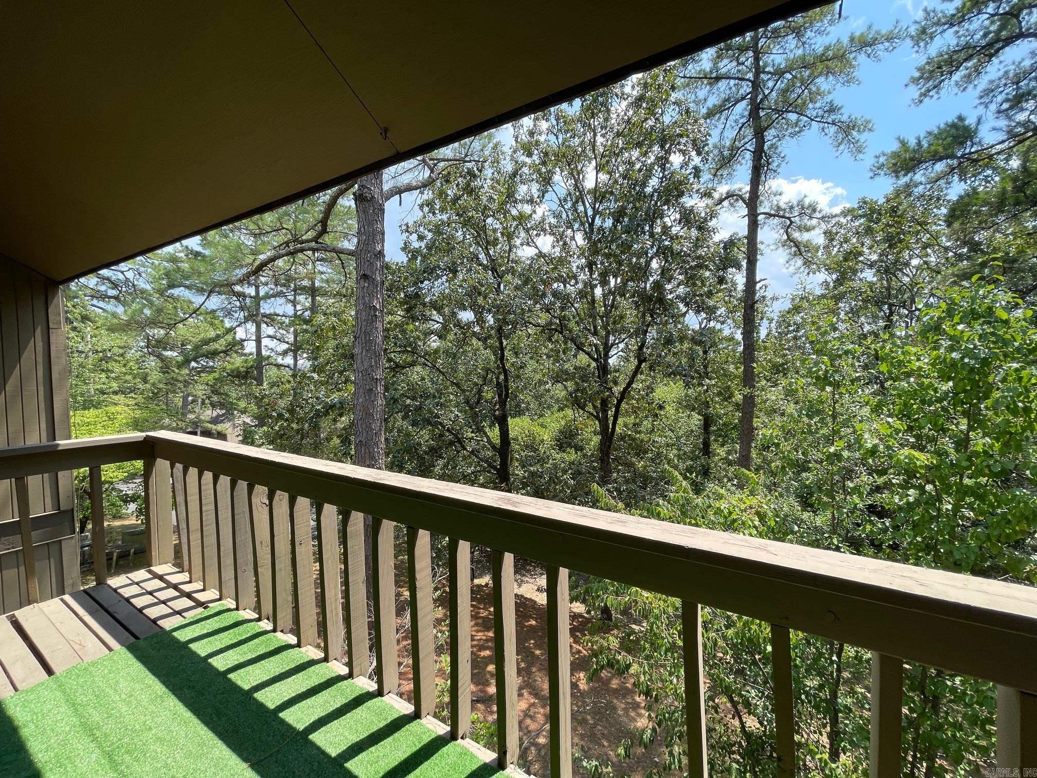 FOREST HILL COND - Residential