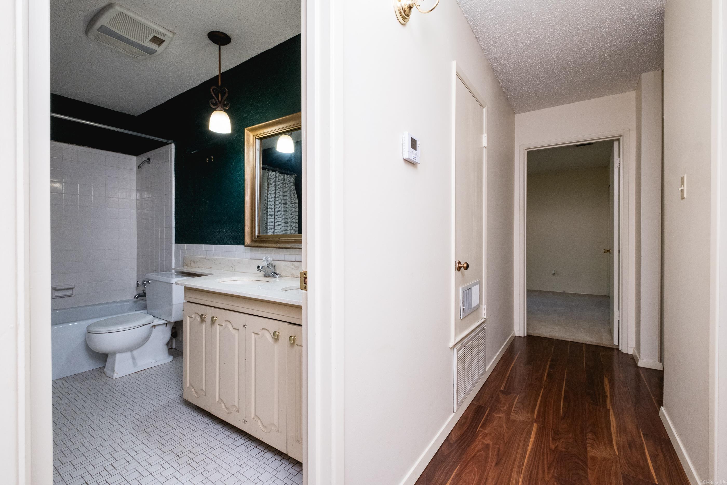 PLEASANT VALLEY - Residential