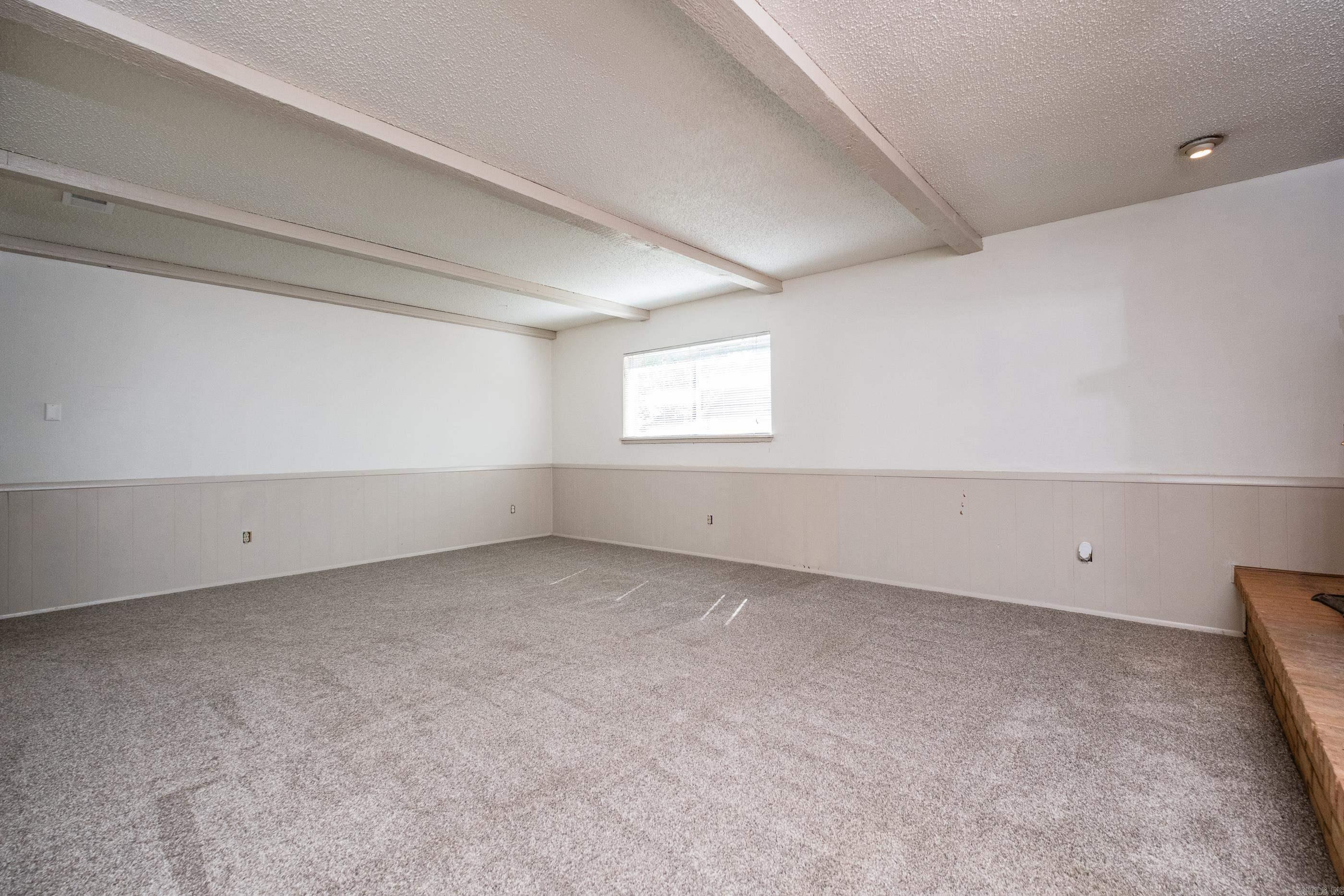 PLEASANT VALLEY - Residential