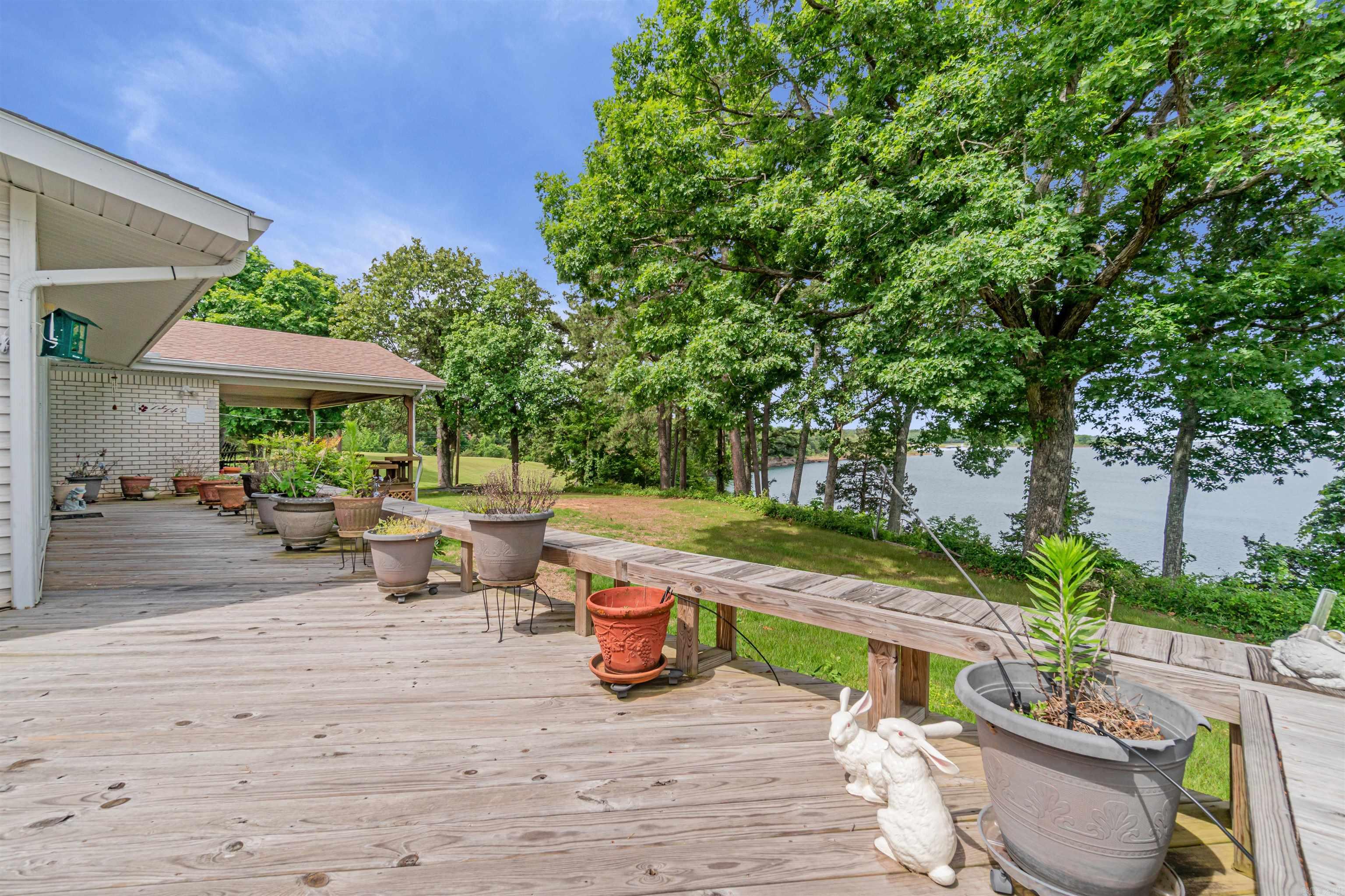 NAPLE HEIGHTS - LAKE - Residential