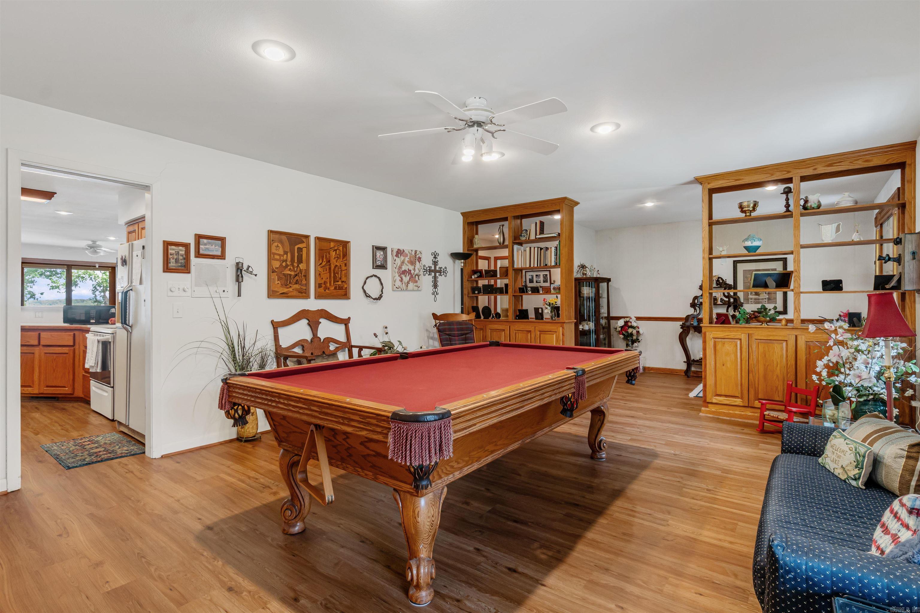 NAPLE HEIGHTS - LAKE - Residential