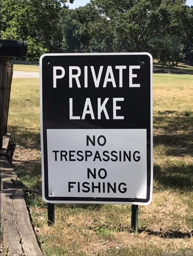 PEBBLE LAKE - Residential
