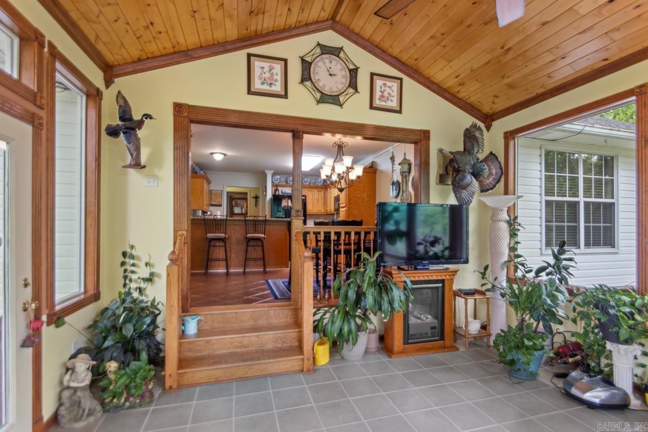 PEBBLE LAKE - Residential