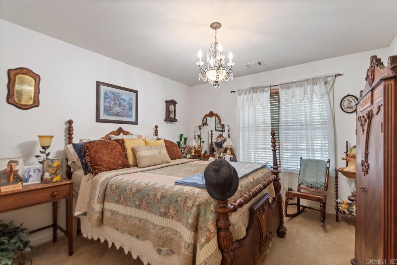 PEBBLE LAKE - Residential