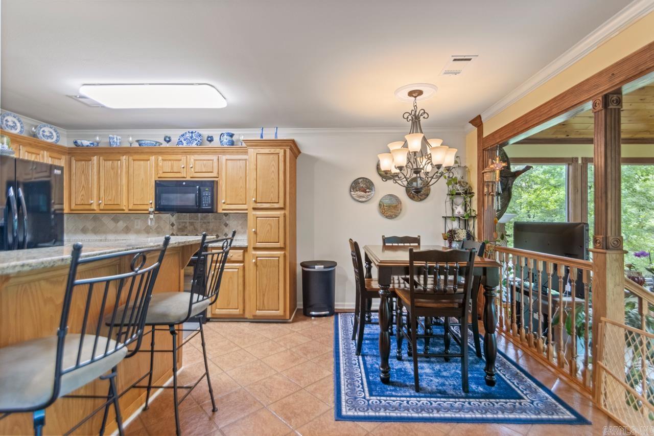 PEBBLE LAKE - Residential