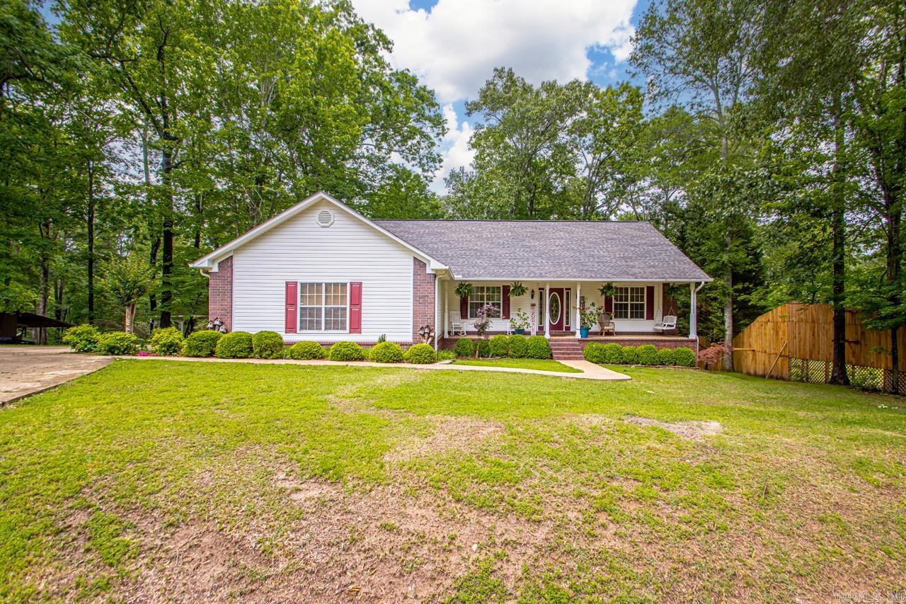 PEBBLE LAKE - Residential