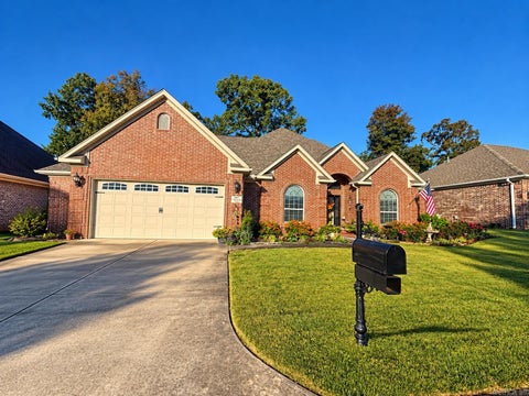 Photo of 307 Cobblestone Drive, Cabot, AR 72023 (MLS # 26042963)