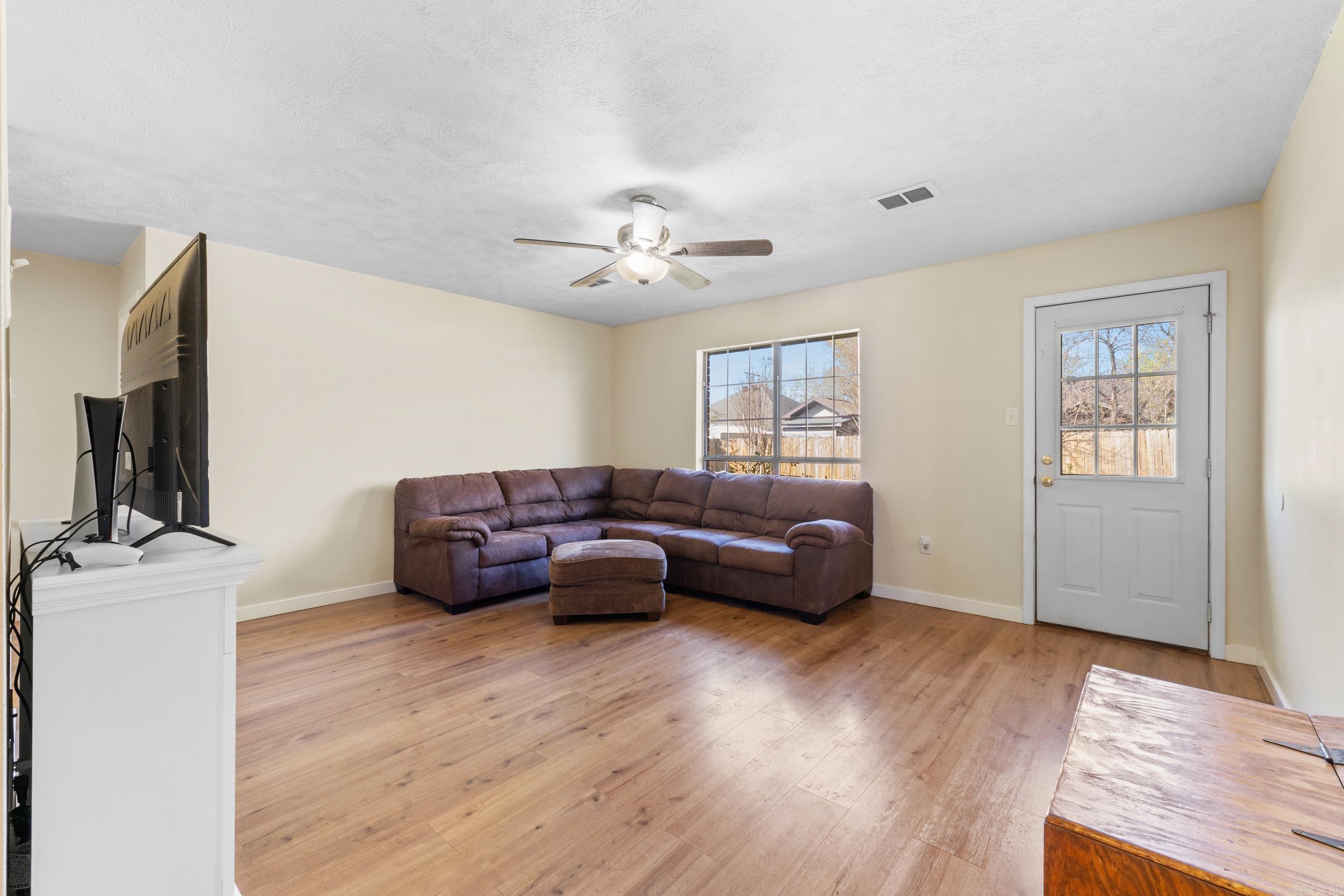 ARKANSAS ESTATES - Residential