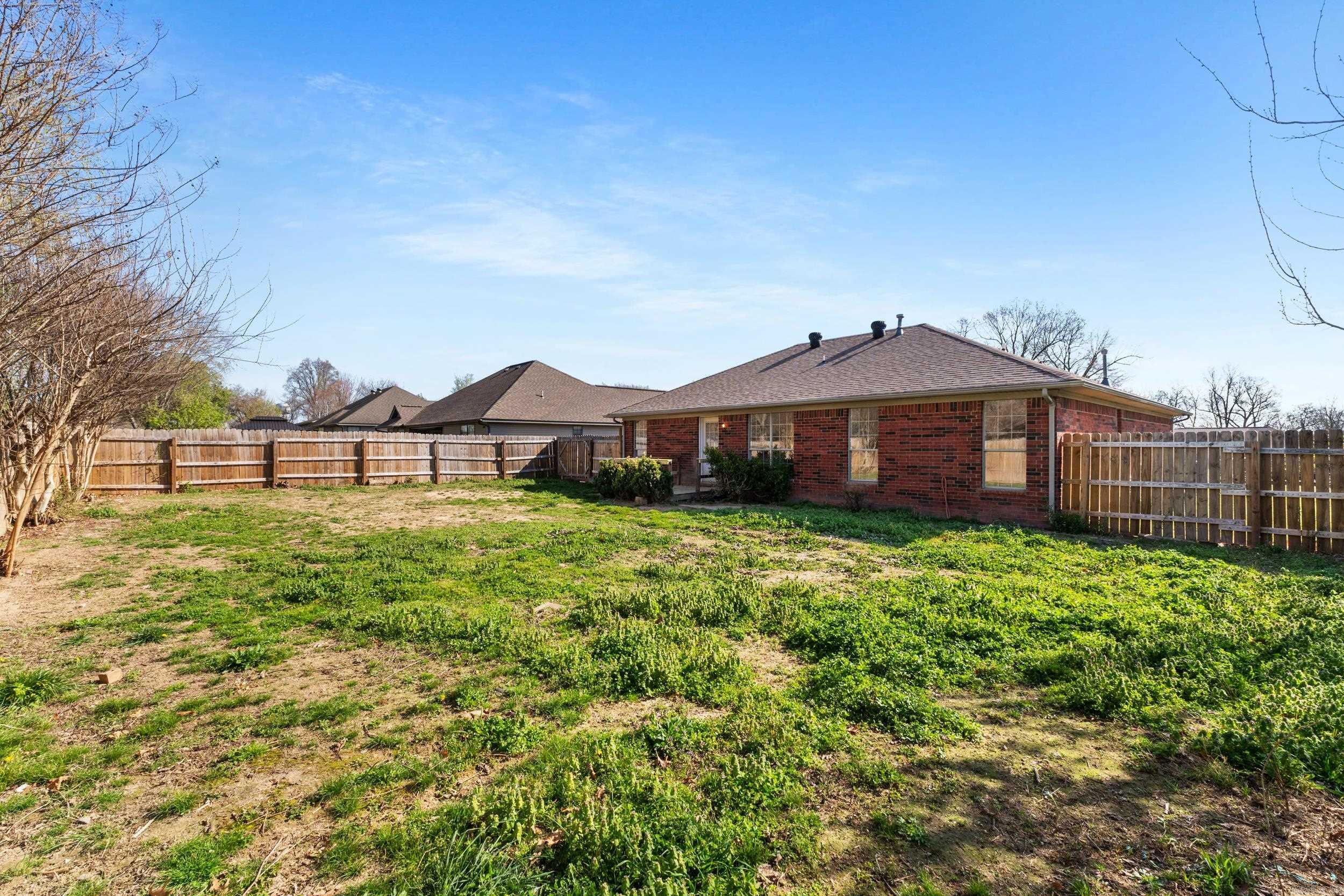 ARKANSAS ESTATES - Residential