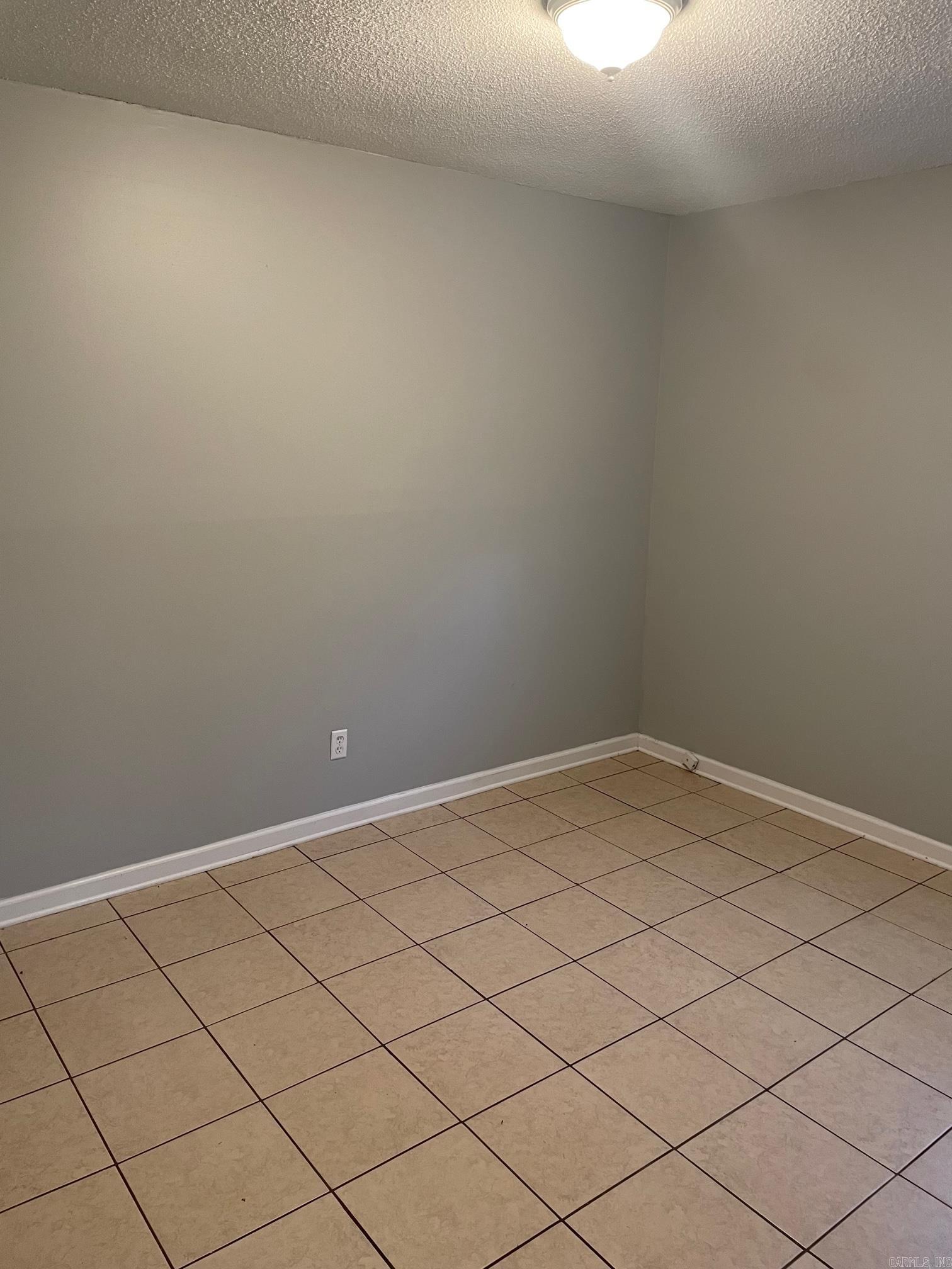 Country Wood - Residential Lease