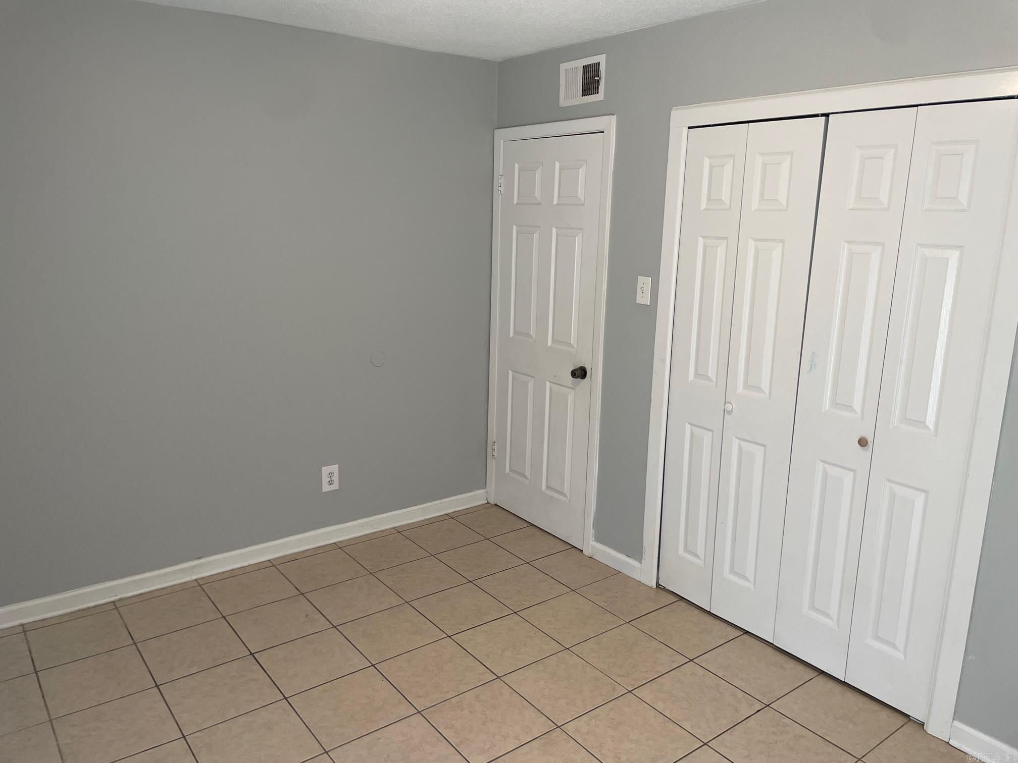 Country Wood - Residential Lease