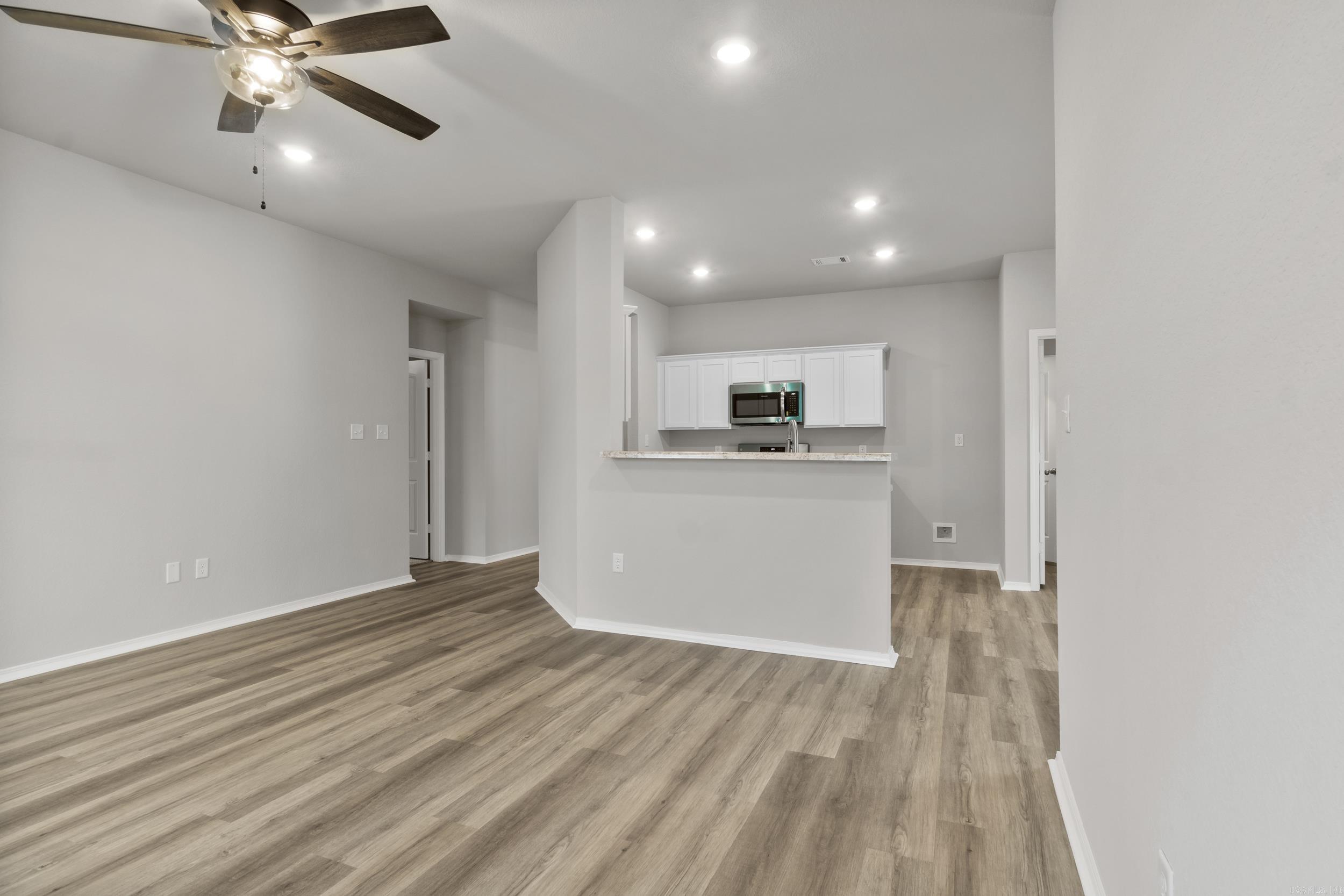 HILL FARM - Residential