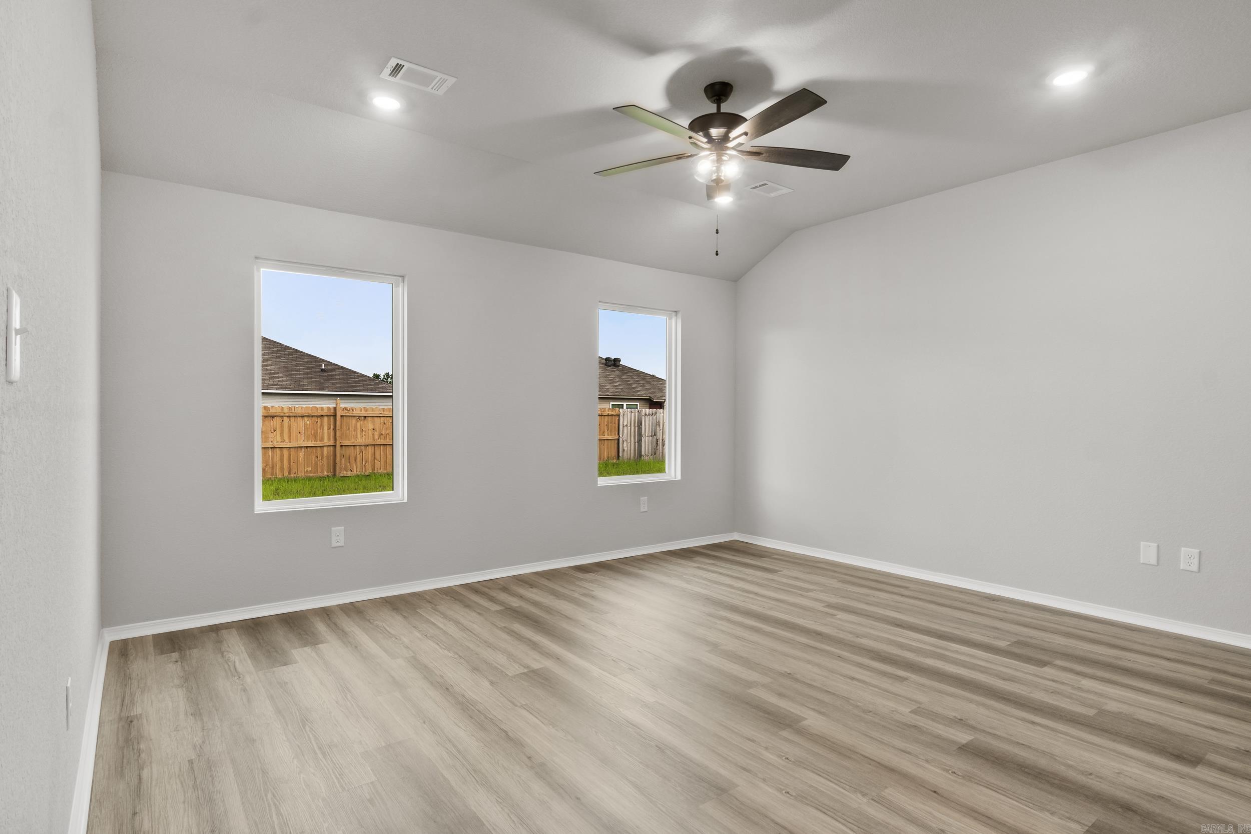 HILL FARM - Residential