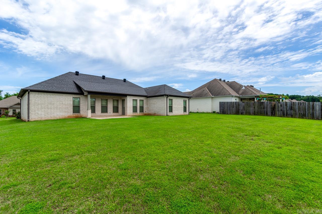 SALEM WOODS - Residential