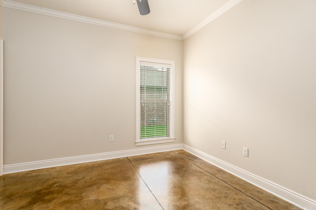 SALEM WOODS - Residential