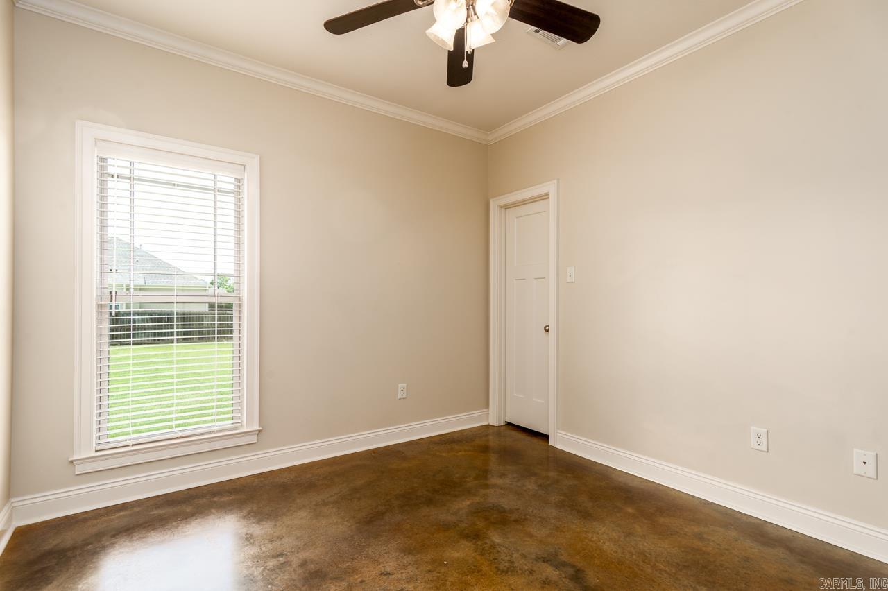 SALEM WOODS - Residential