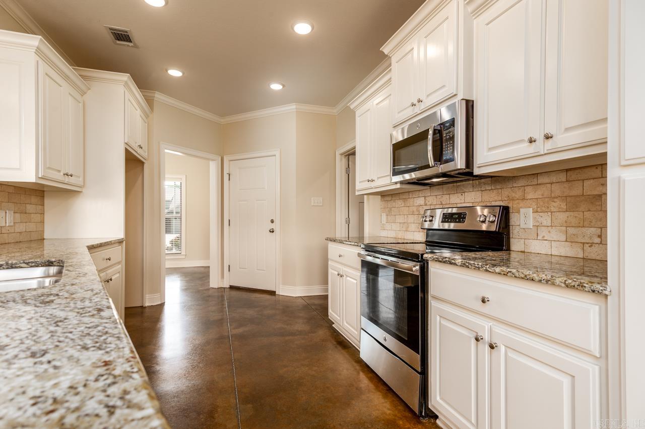 SALEM WOODS - Residential