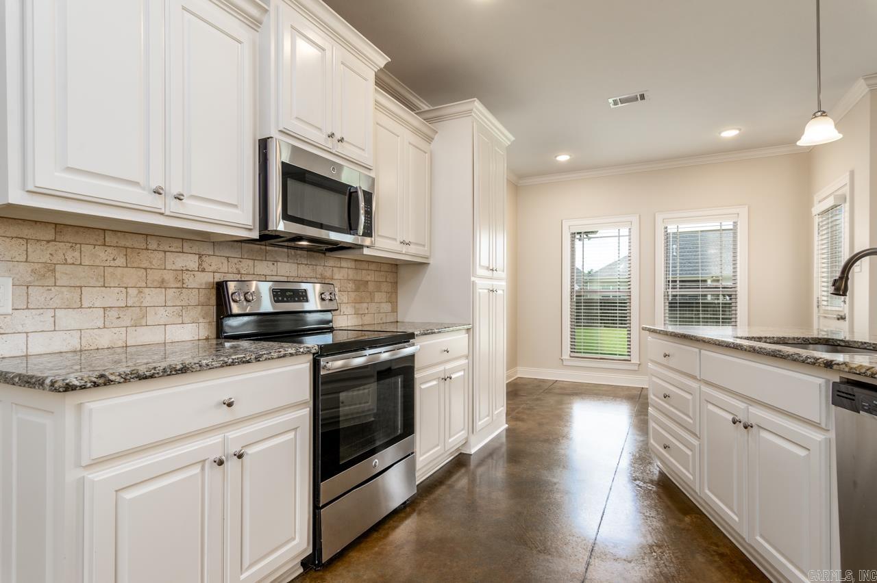 SALEM WOODS - Residential