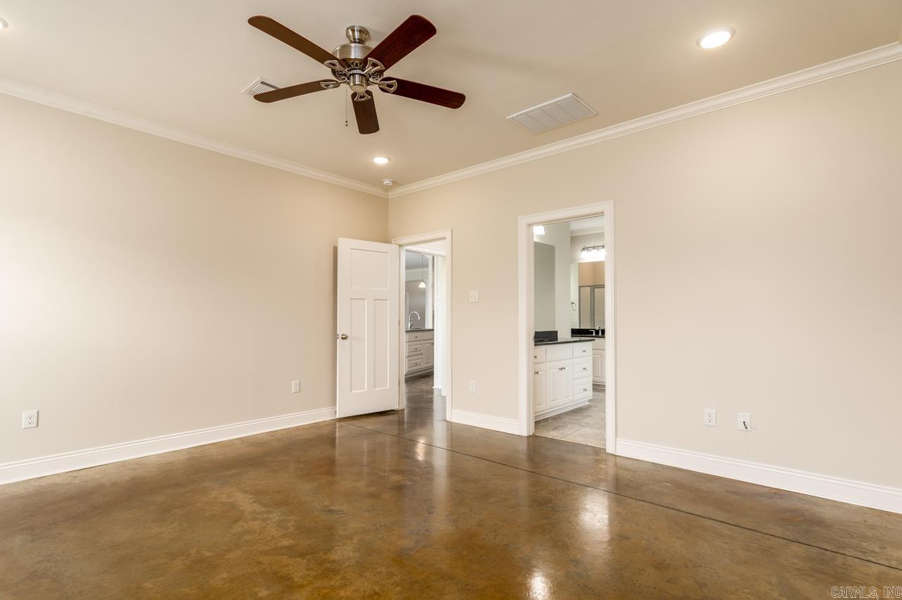 SALEM WOODS - Residential