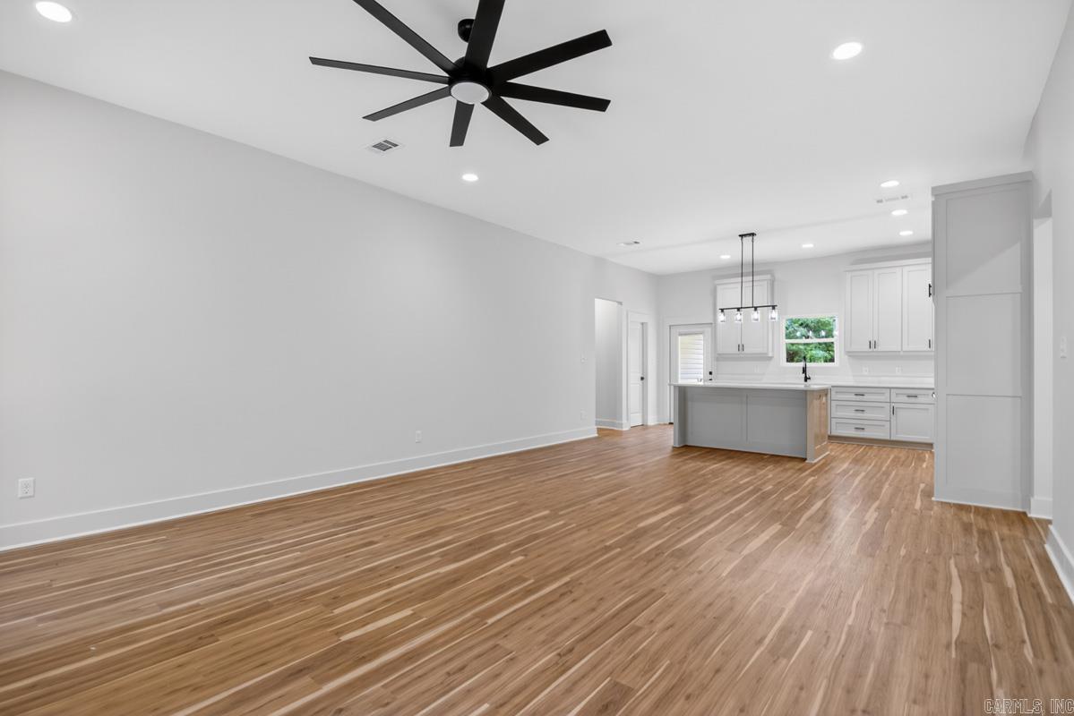 ARCHLAND HGTS - Residential