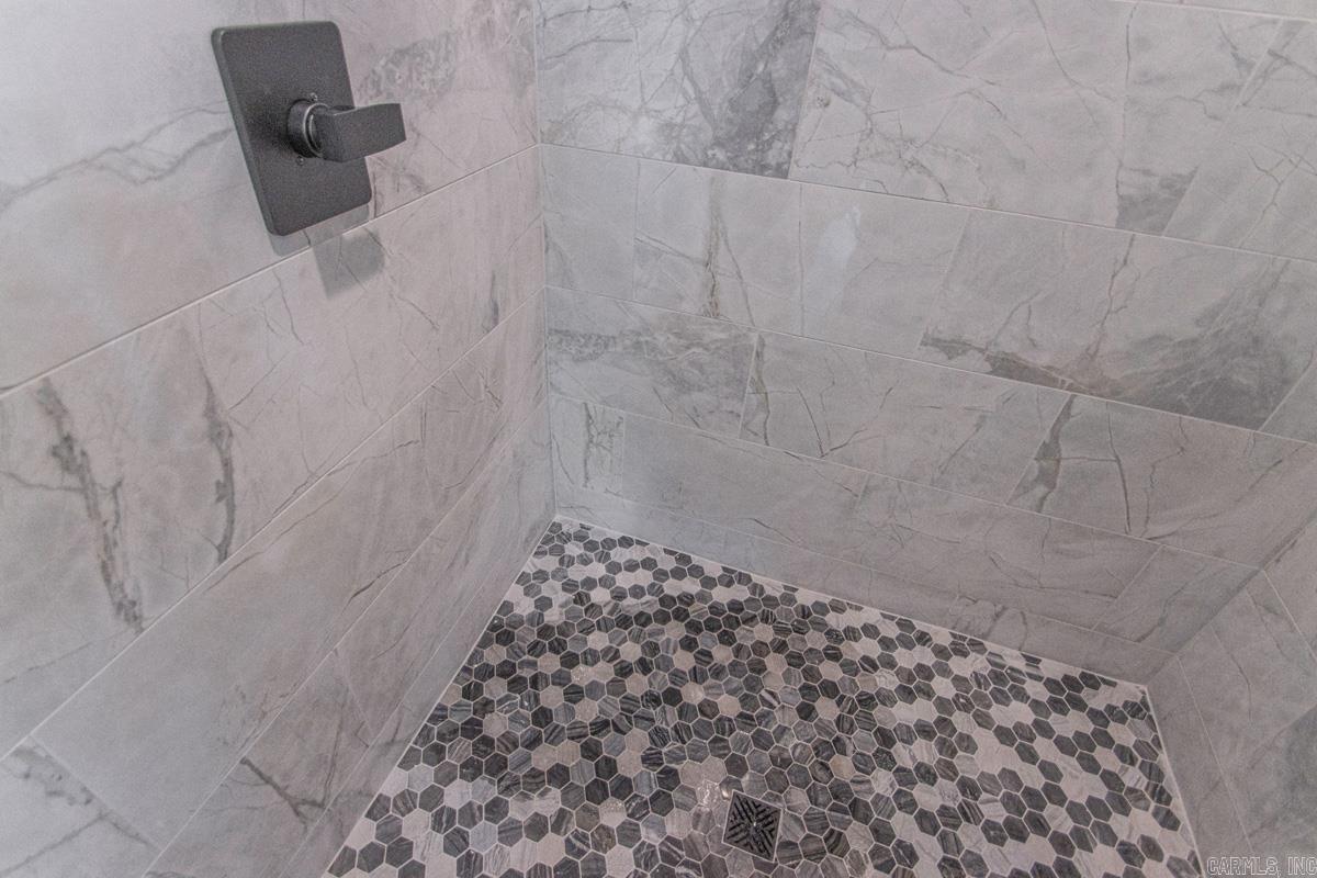 ARCHLAND HGTS - Residential