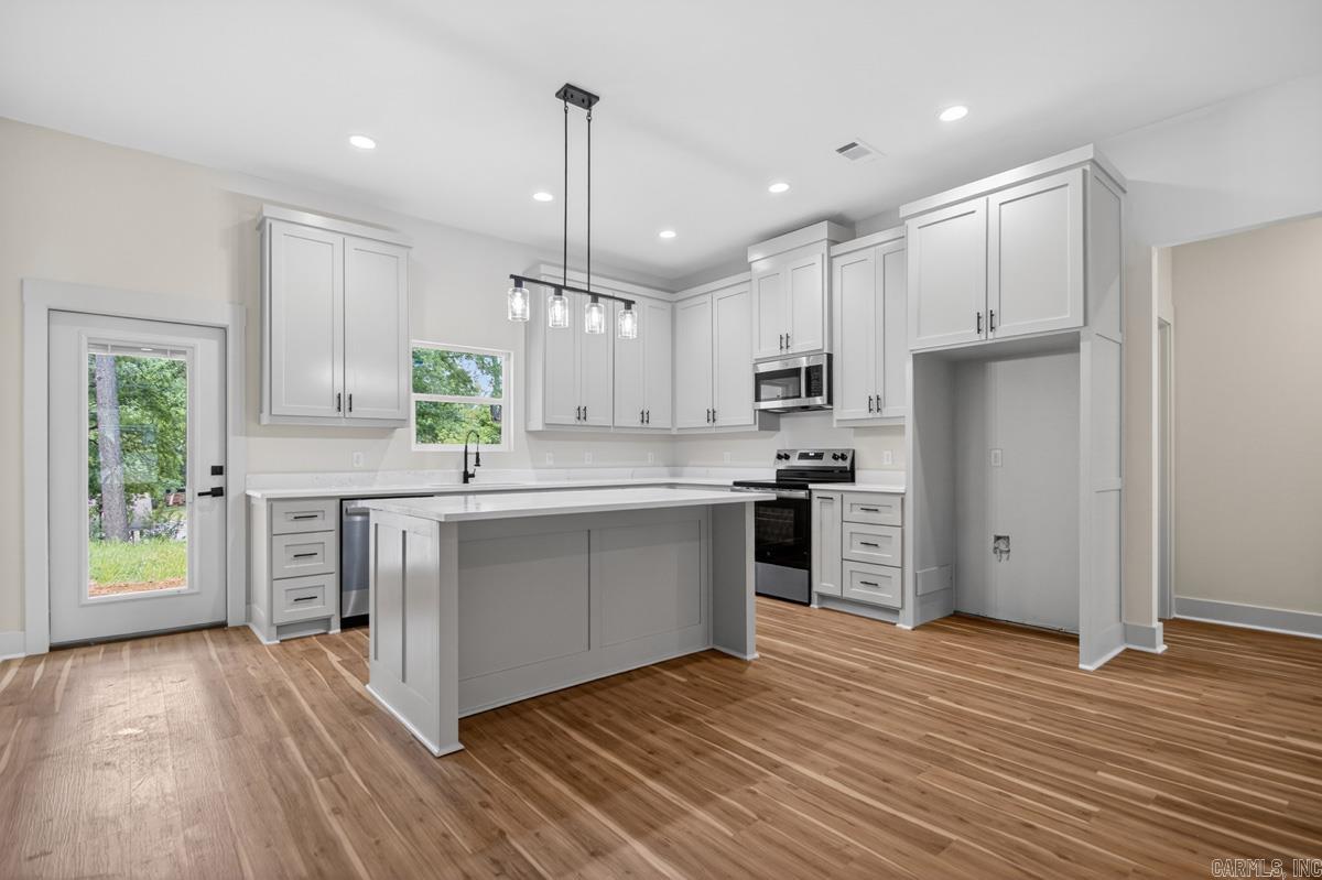 ARCHLAND HGTS - Residential