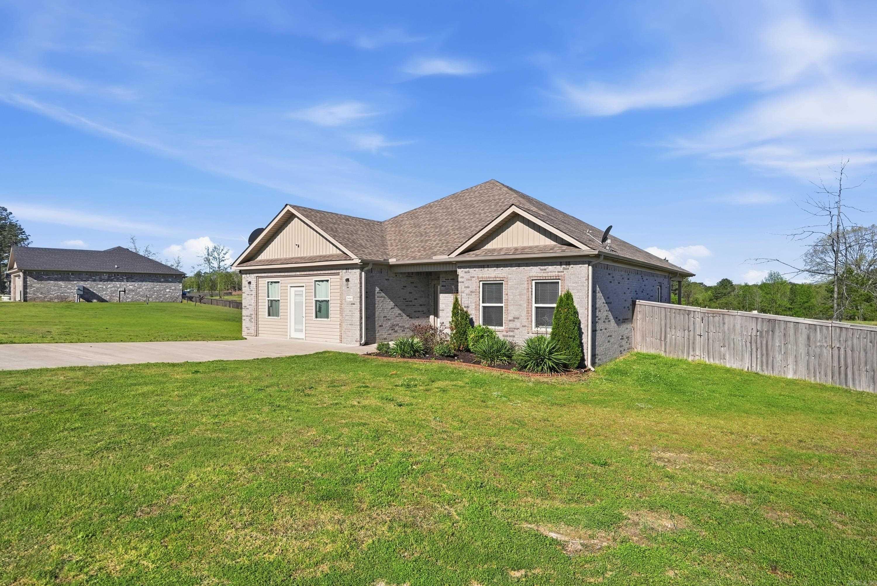 WINCHESTER ESTATES - Residential