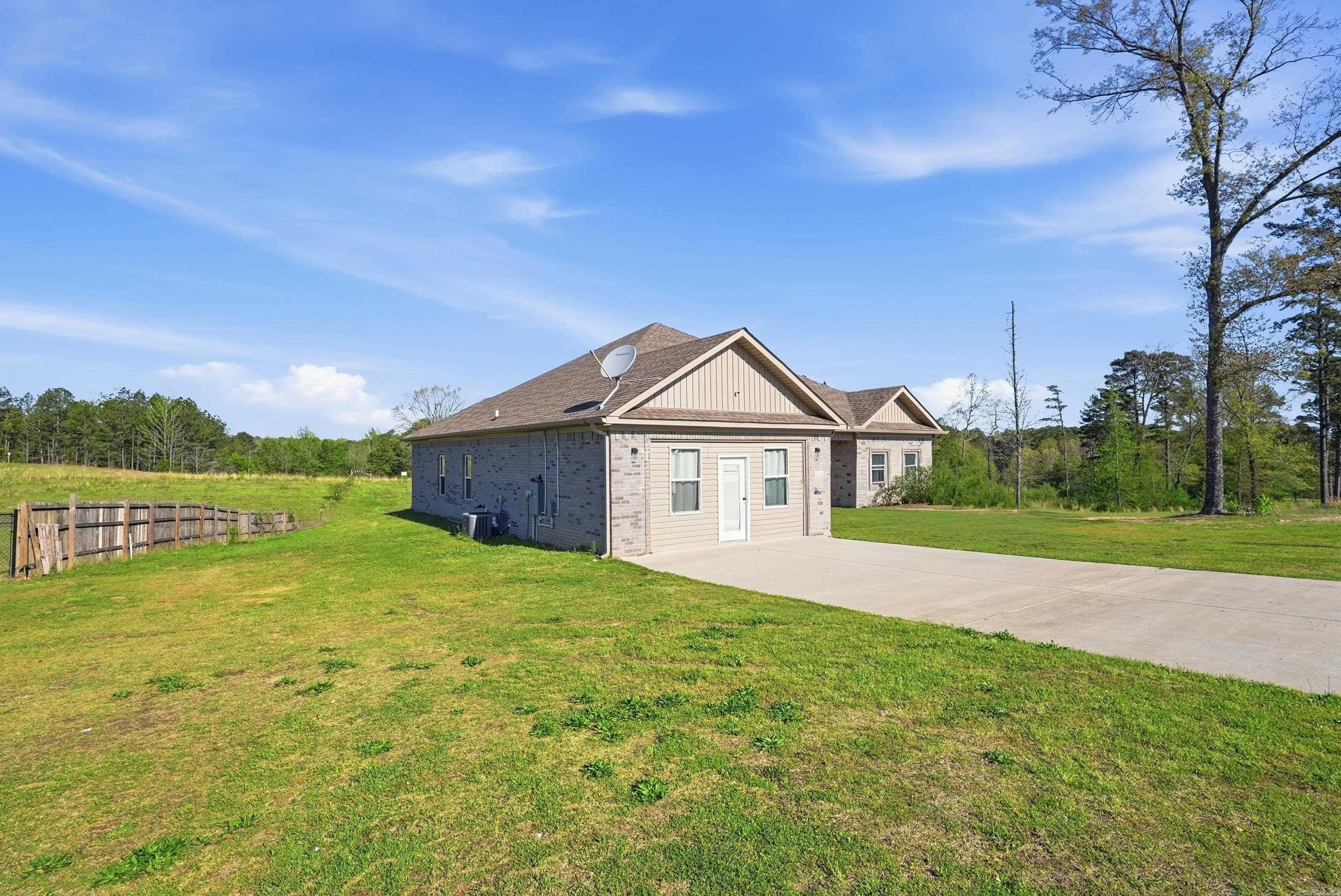 WINCHESTER ESTATES - Residential