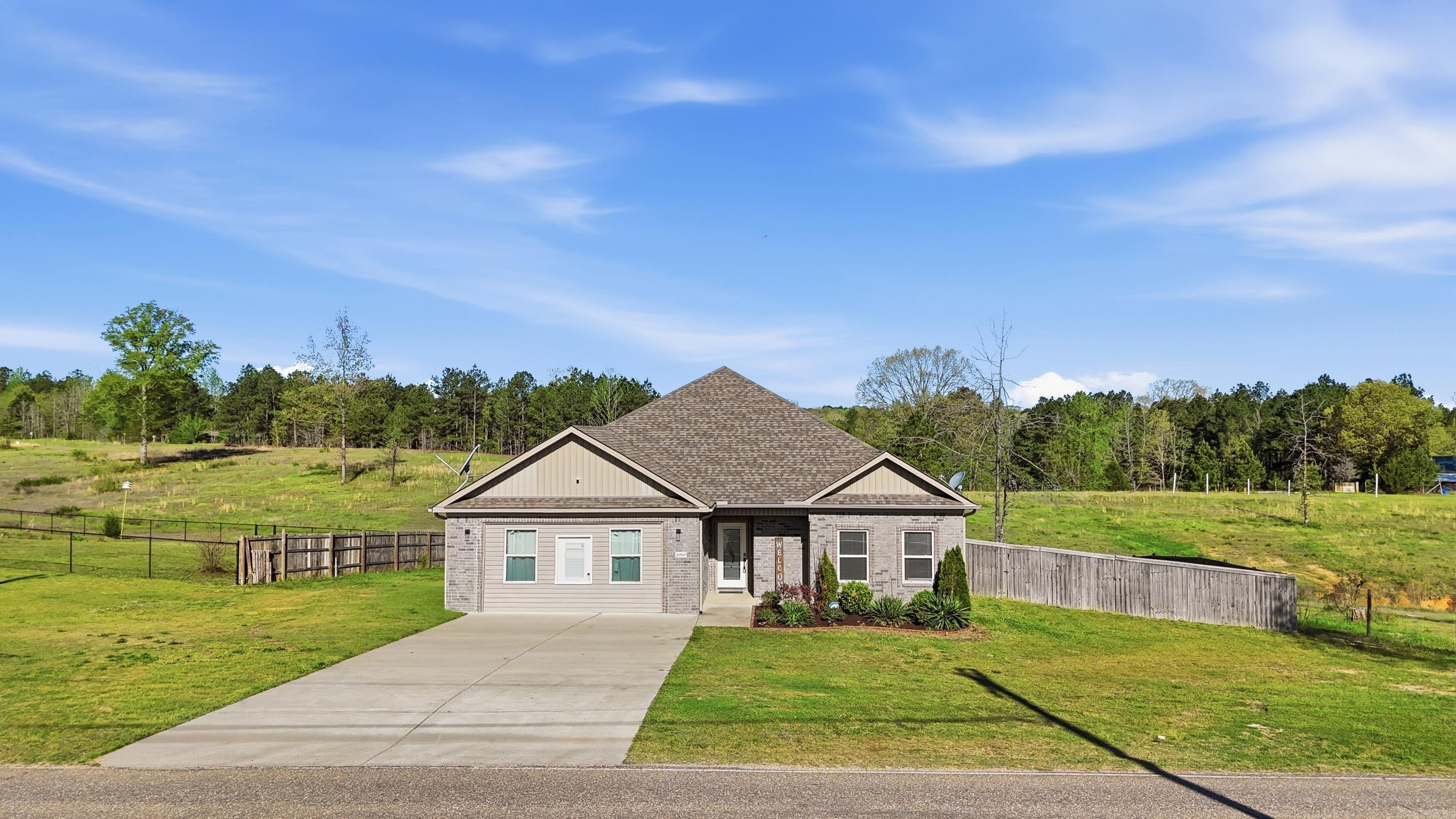 WINCHESTER ESTATES - Residential