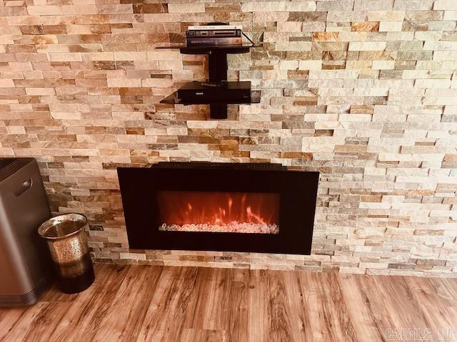 OAKWOOD MANOR - Residential