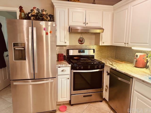 OAKWOOD MANOR - Residential