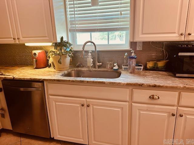 OAKWOOD MANOR - Residential