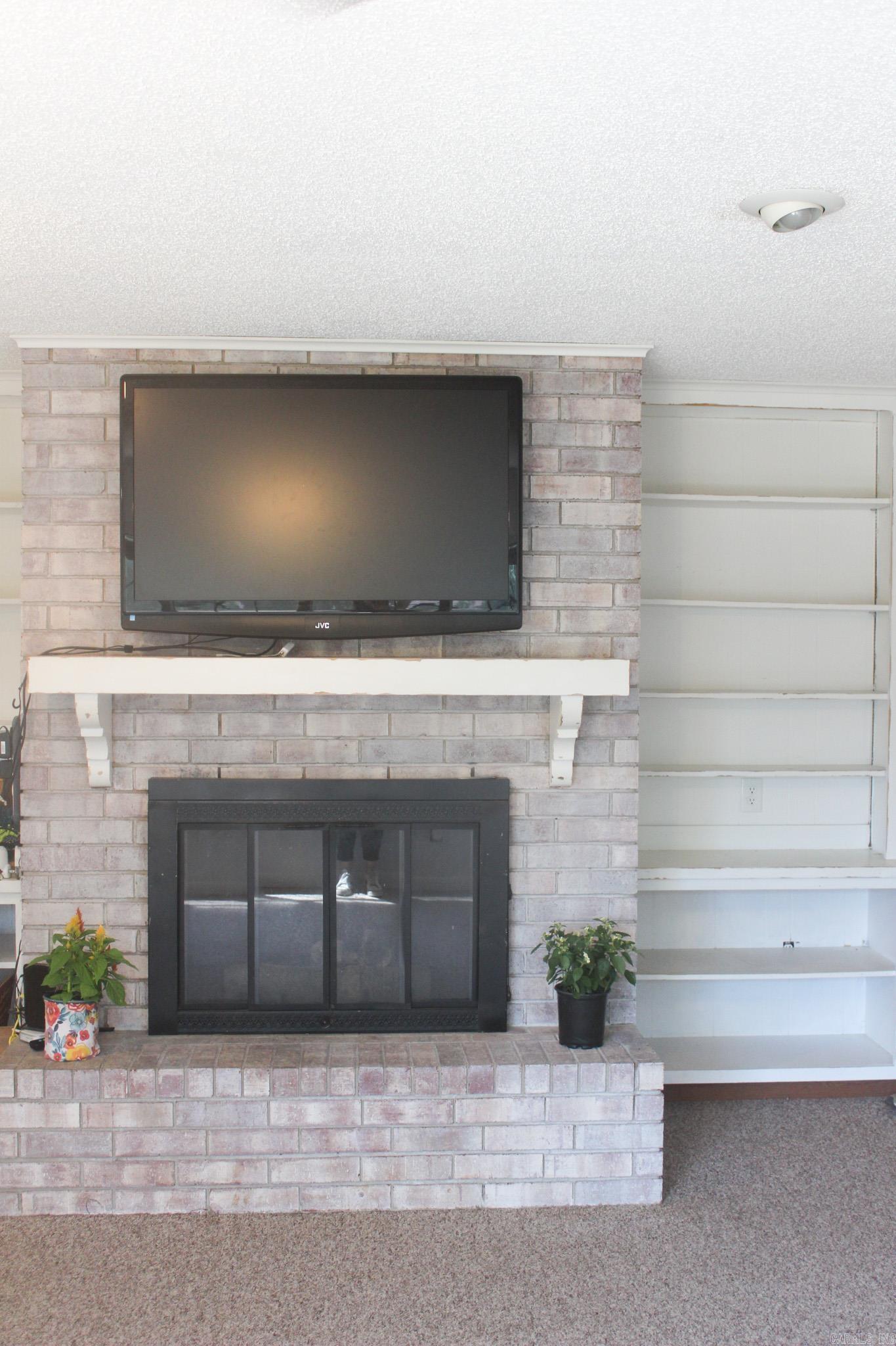 JAMES S/D - Residential