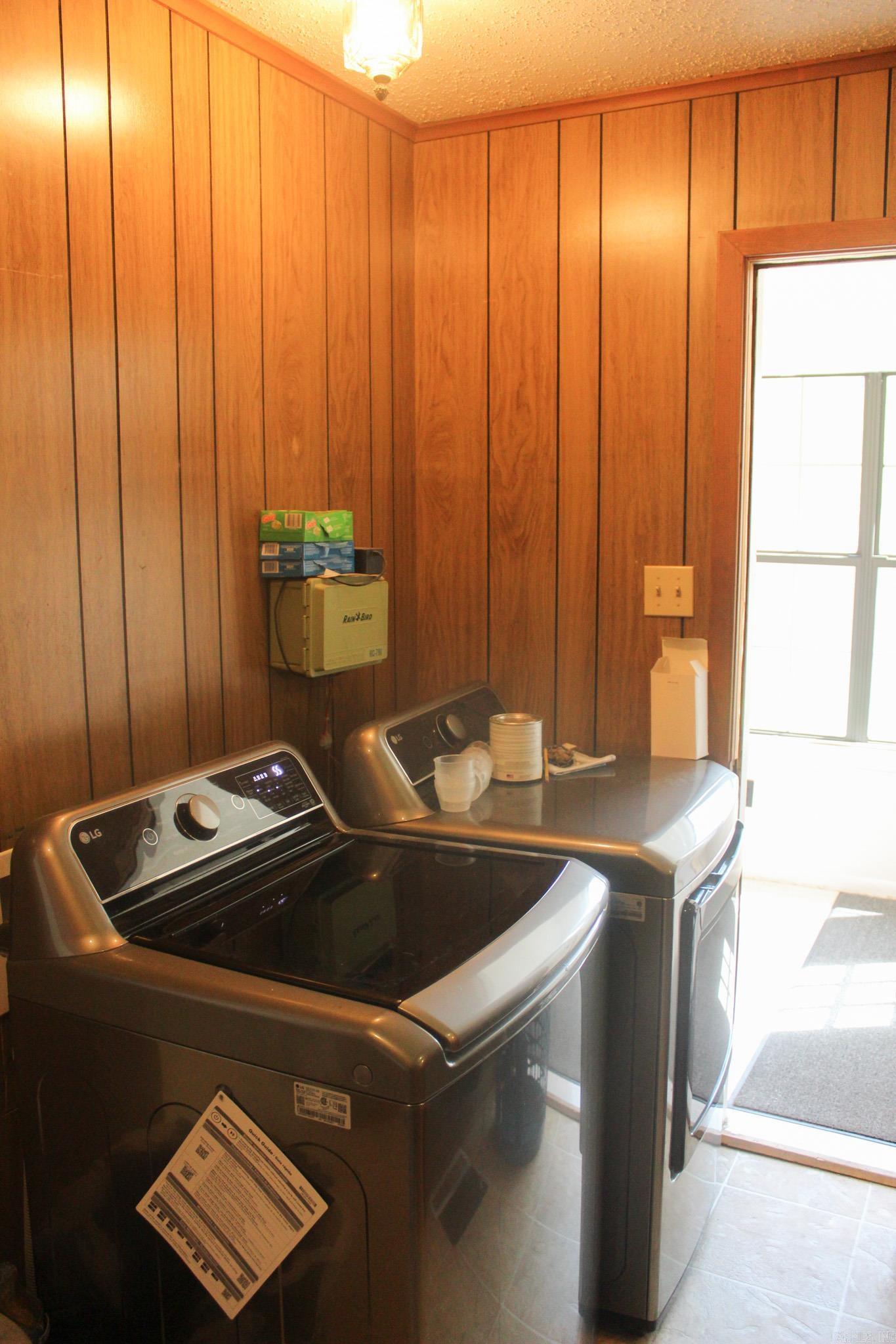 JAMES S/D - Residential